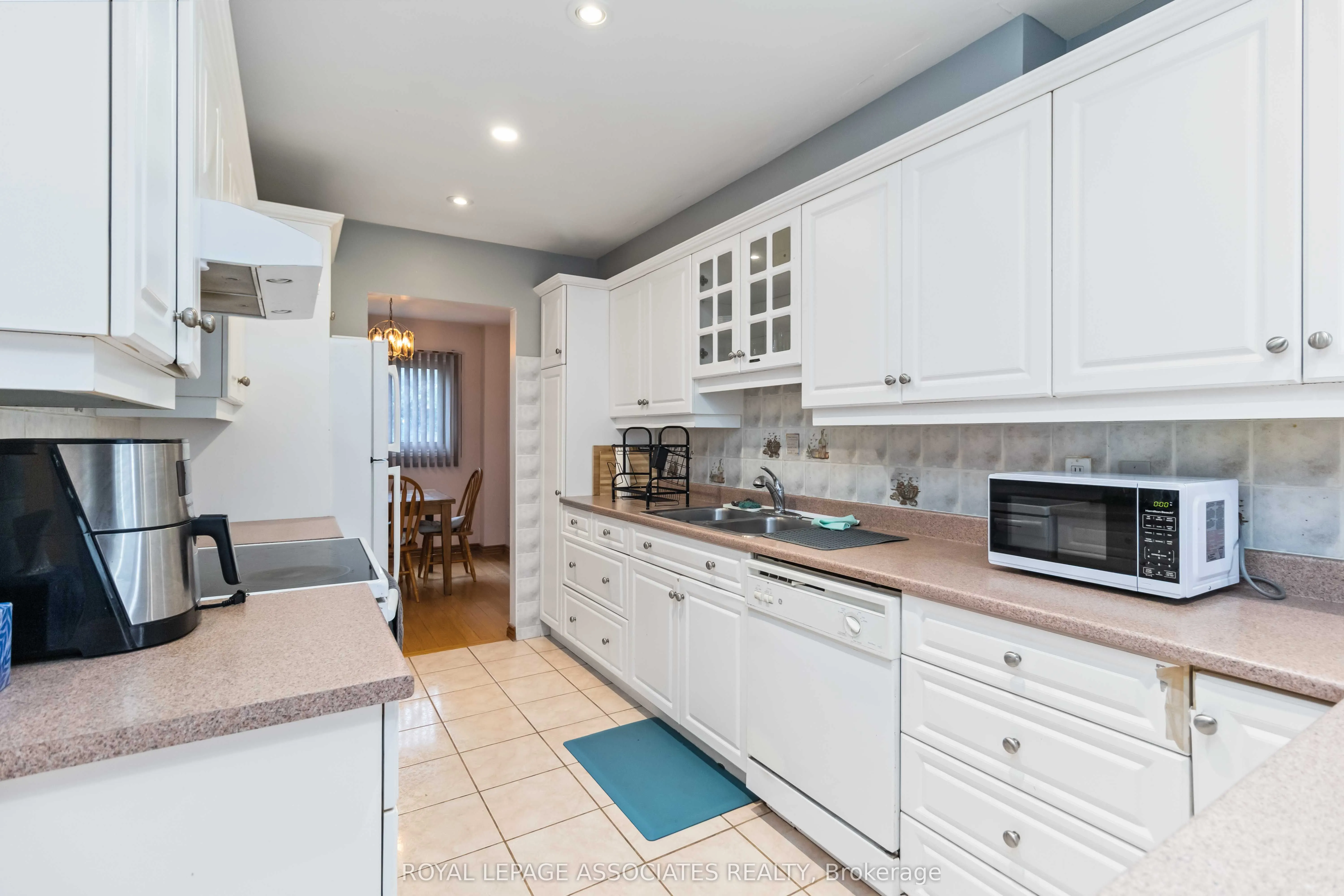4343 Lee Drive