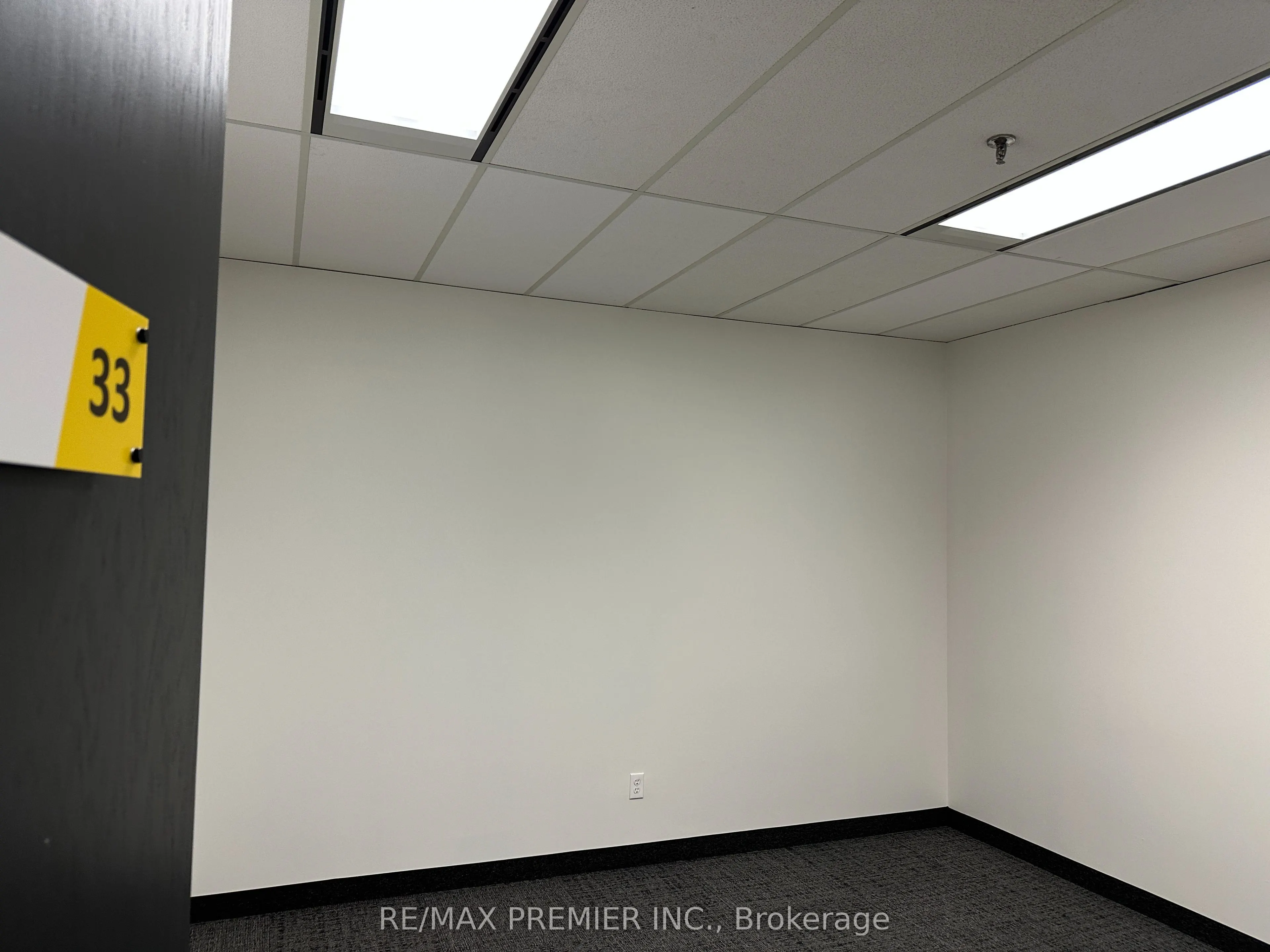 350 Burnhamthorpe Road W, #200-33