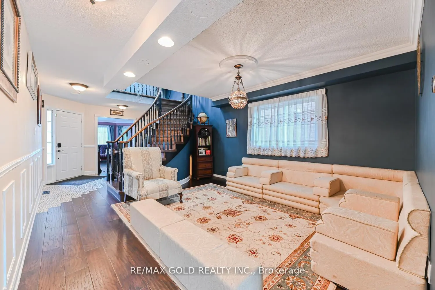 4554 Willow Creek Drive