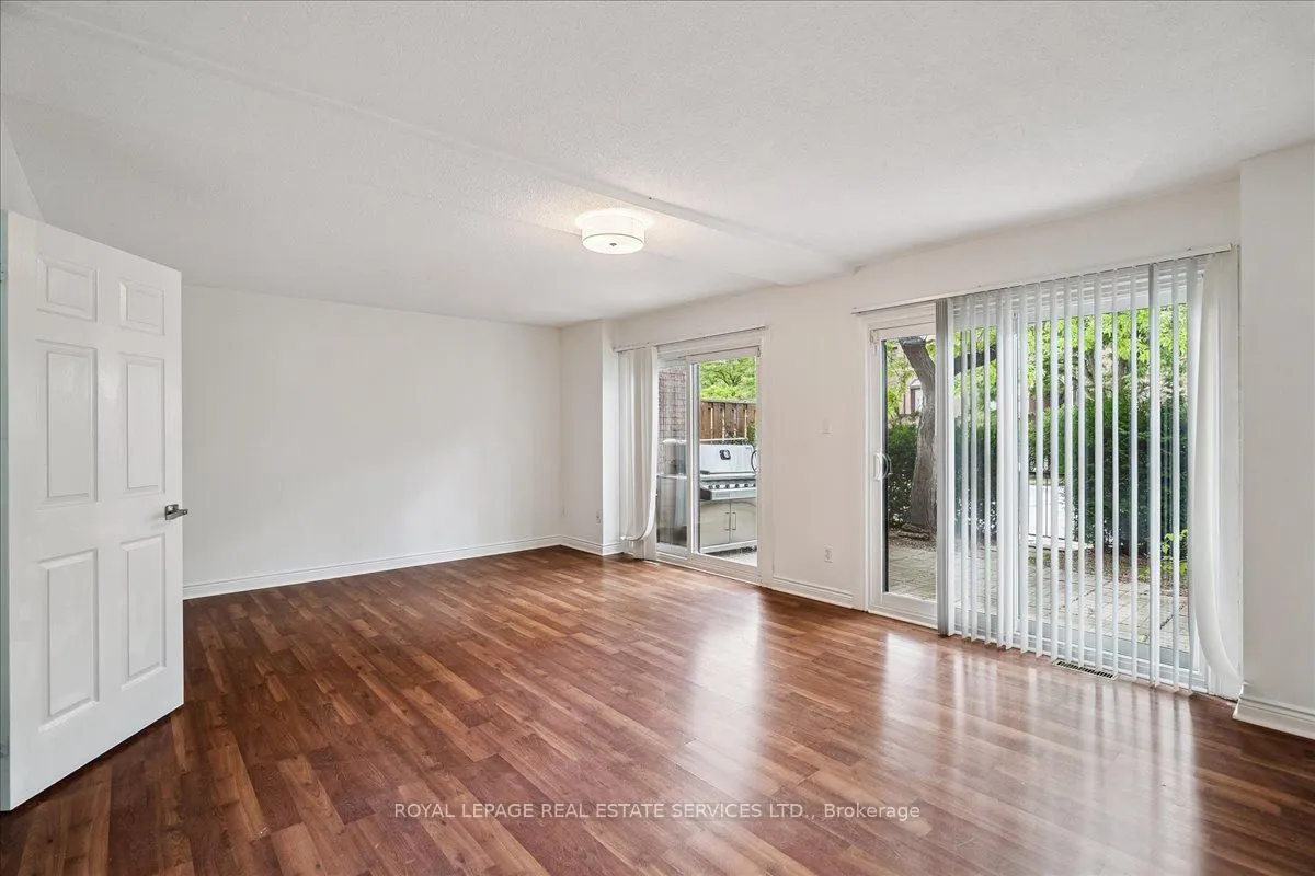 1100 Queens Avenue, #5