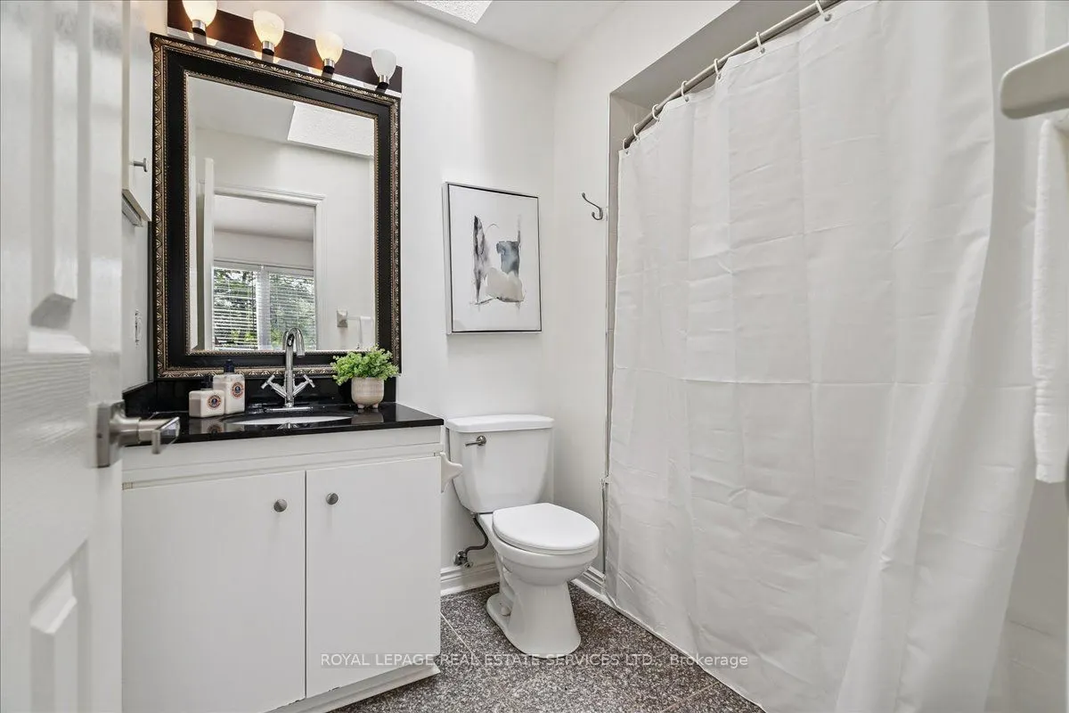 1100 Queens Avenue, #5