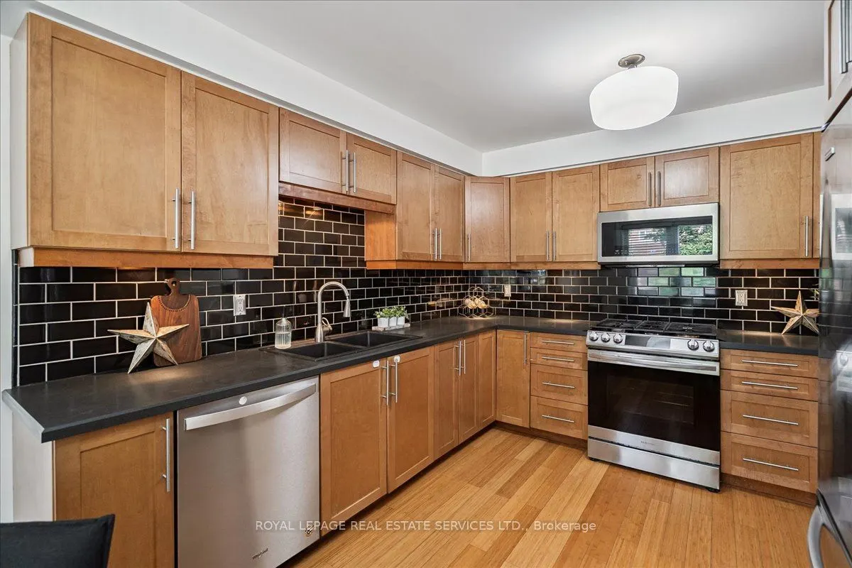 1100 Queens Avenue, #5