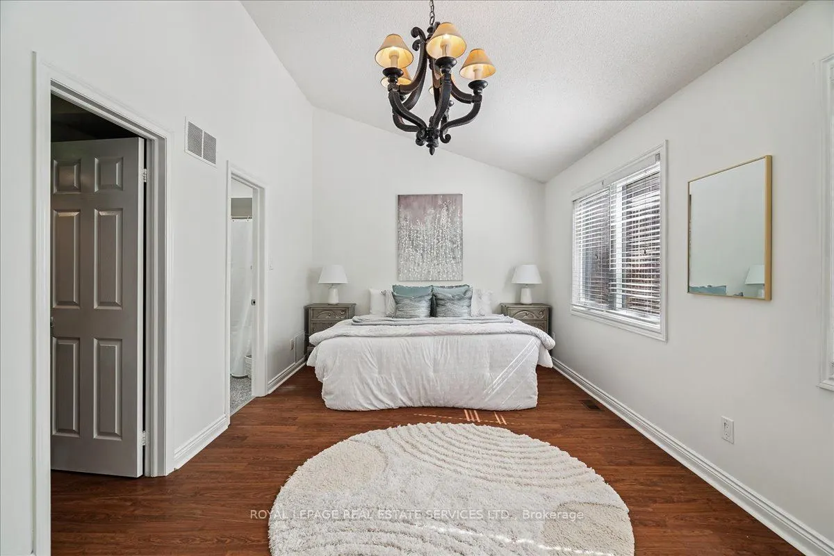 1100 Queens Avenue, #5