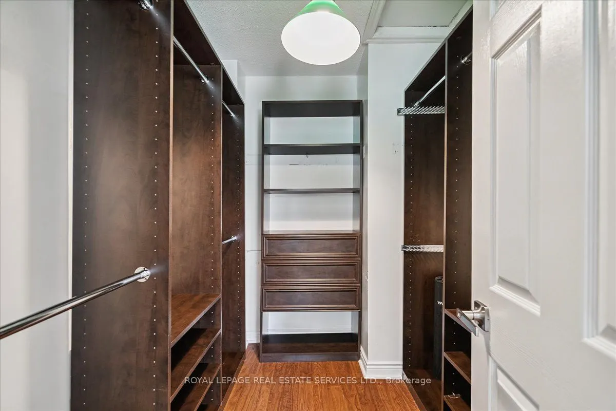1100 Queens Avenue, #5