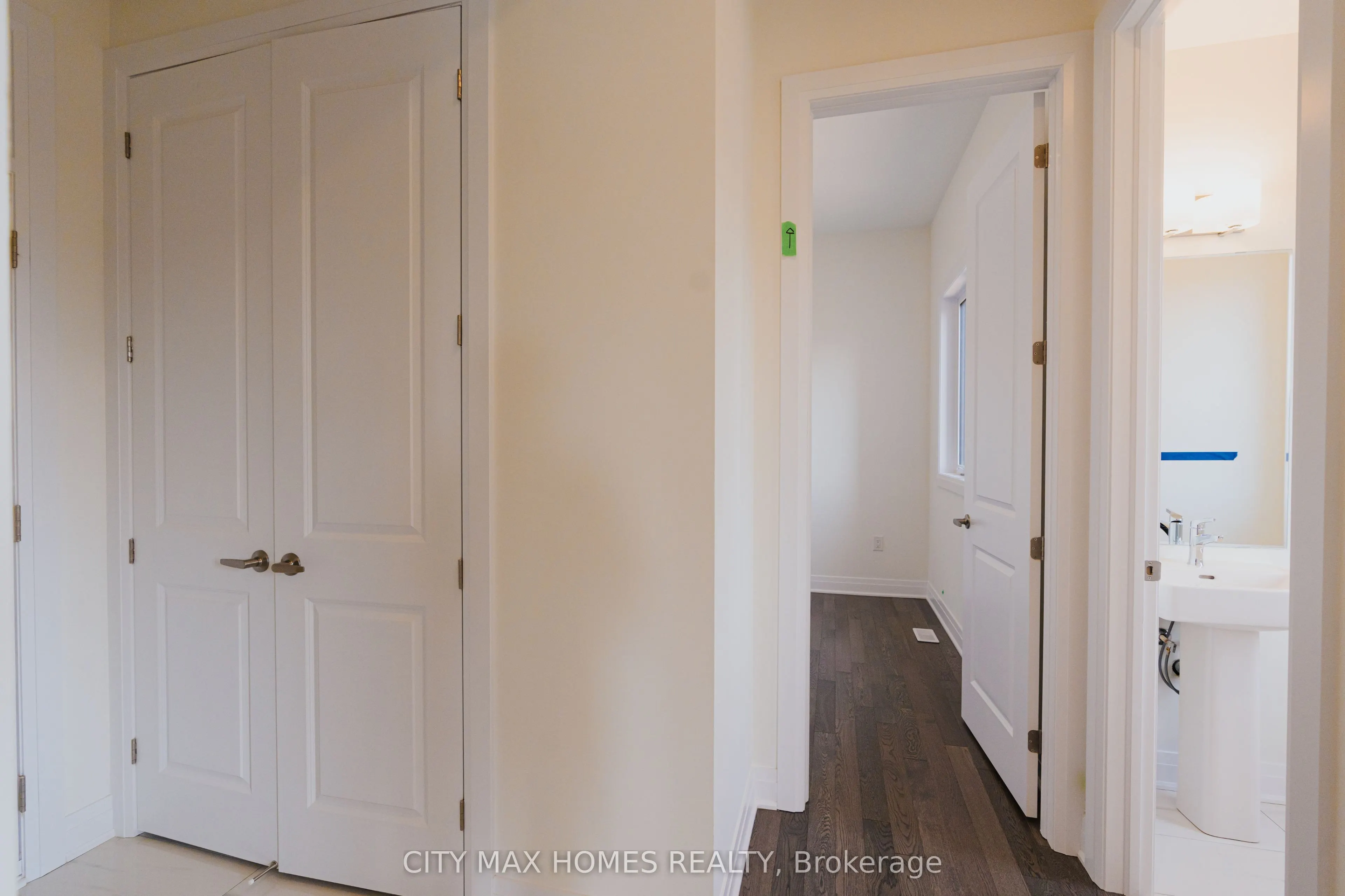 3240 Mariner Passage