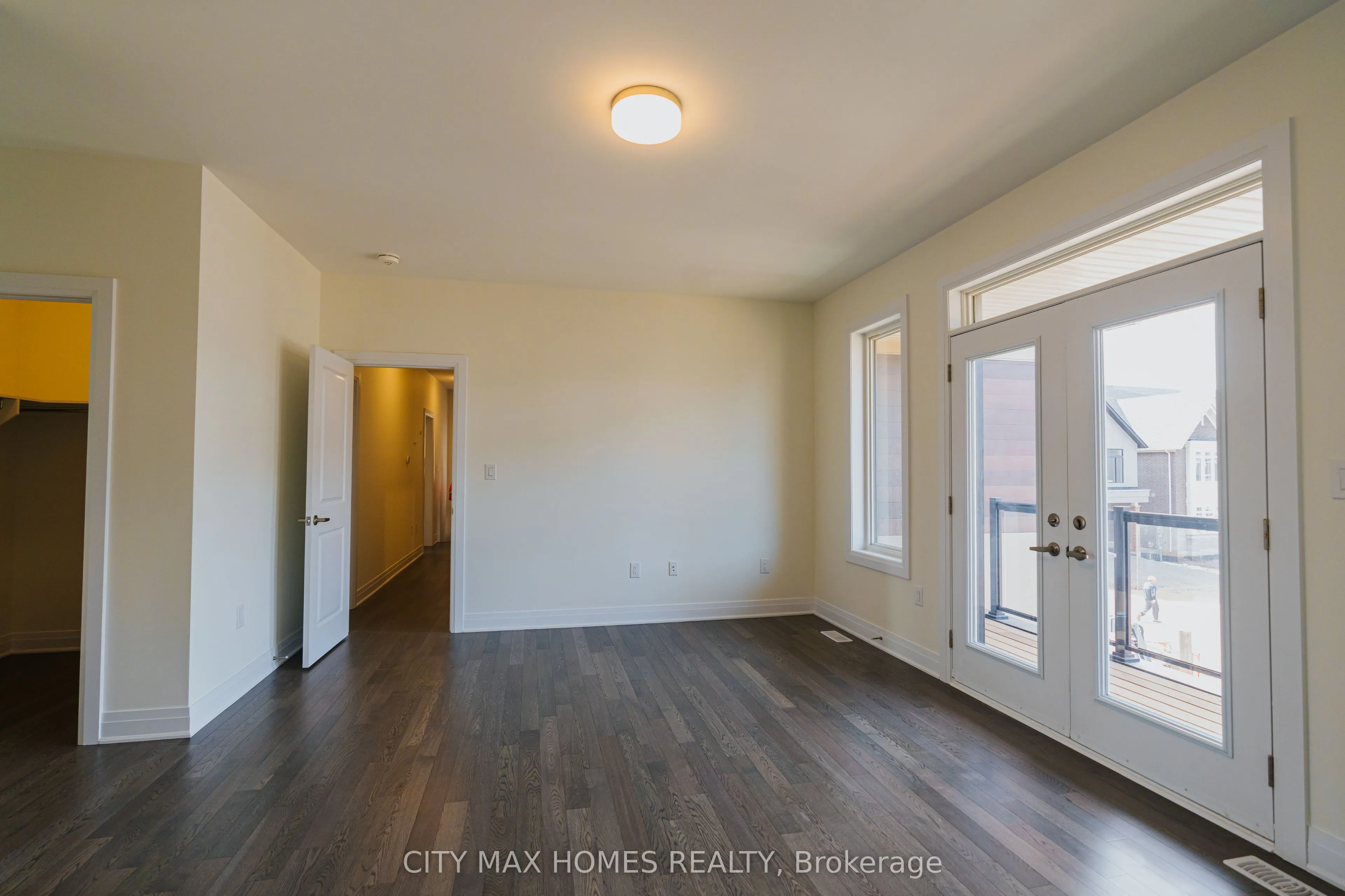 3240 Mariner Passage