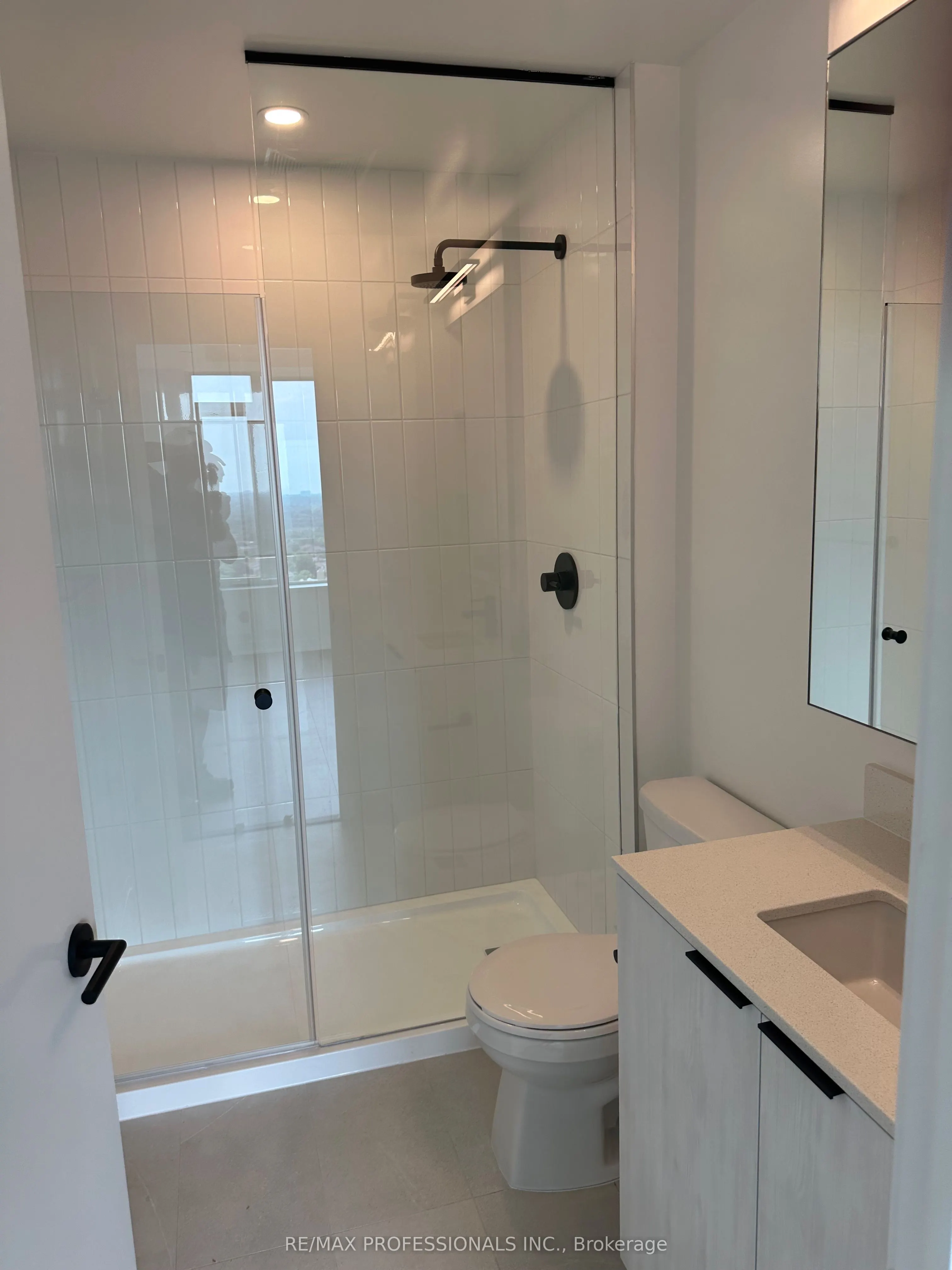 2495 Eglinton Avenue W, #2011