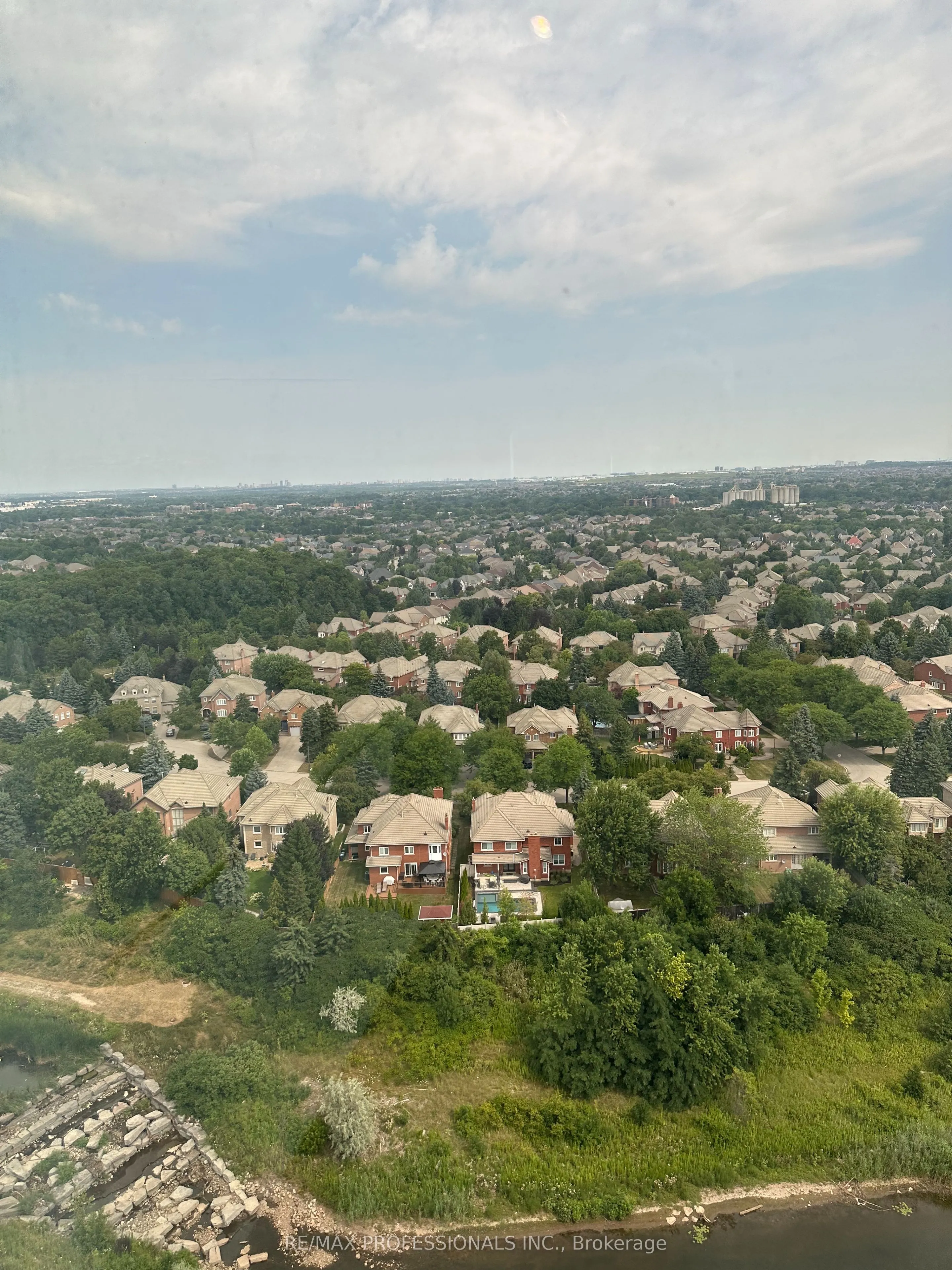 2495 Eglinton Avenue W, #2011