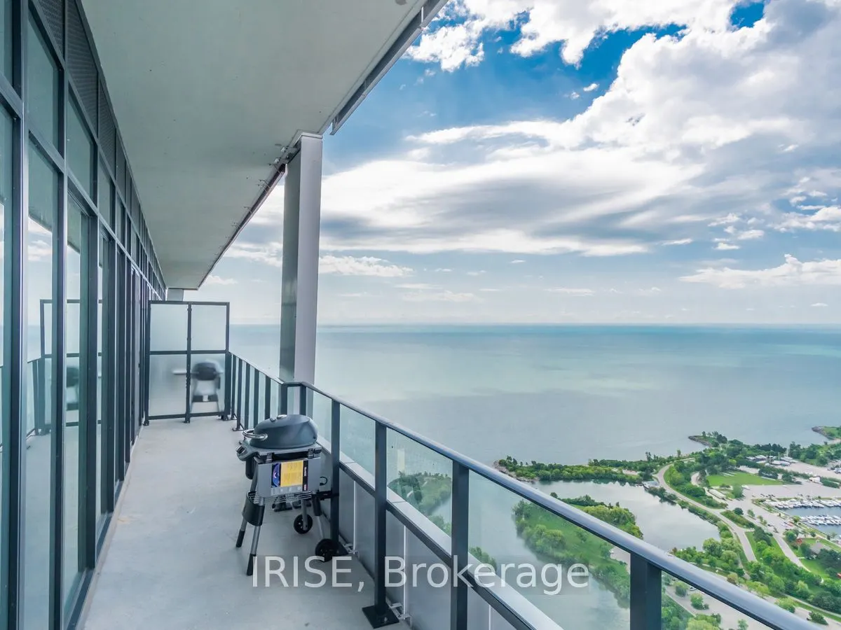 30 Shore Breeze Drive, #PH10A