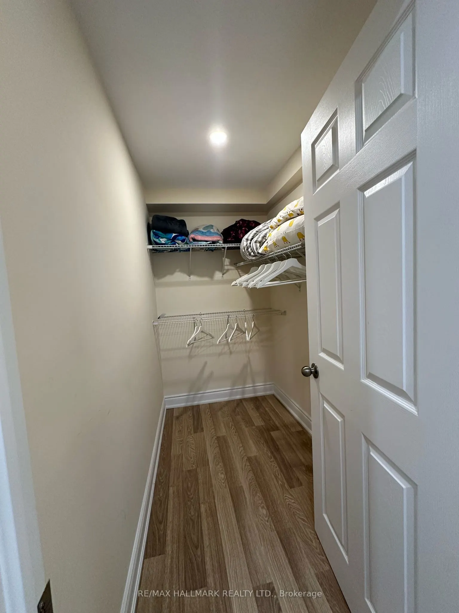 1392 Sycamore Gardens, #Basement
