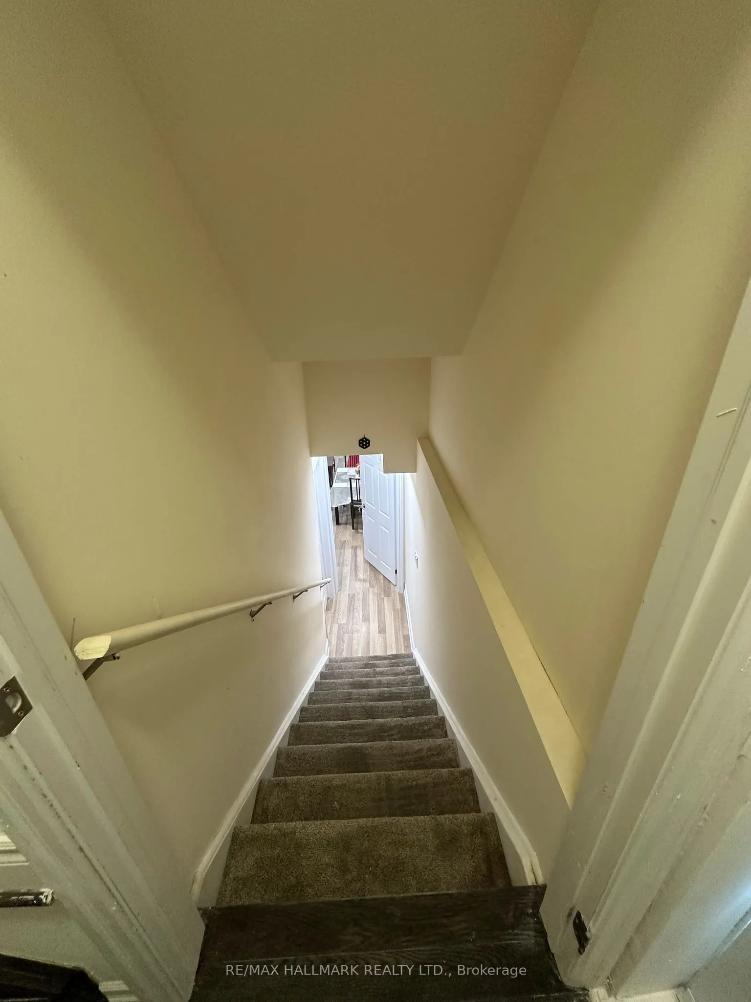 1392 Sycamore Gardens, #Basement