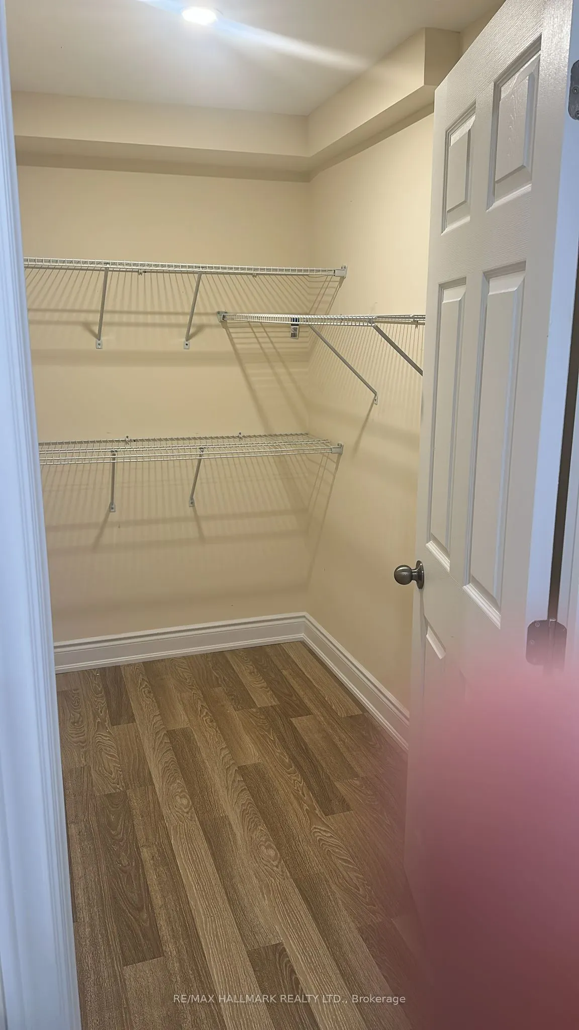 1392 Sycamore Gardens, #Basement