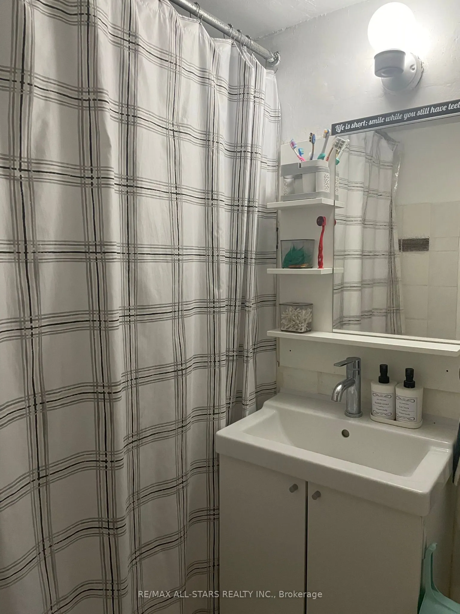 200 Lotherton Pathway, #109