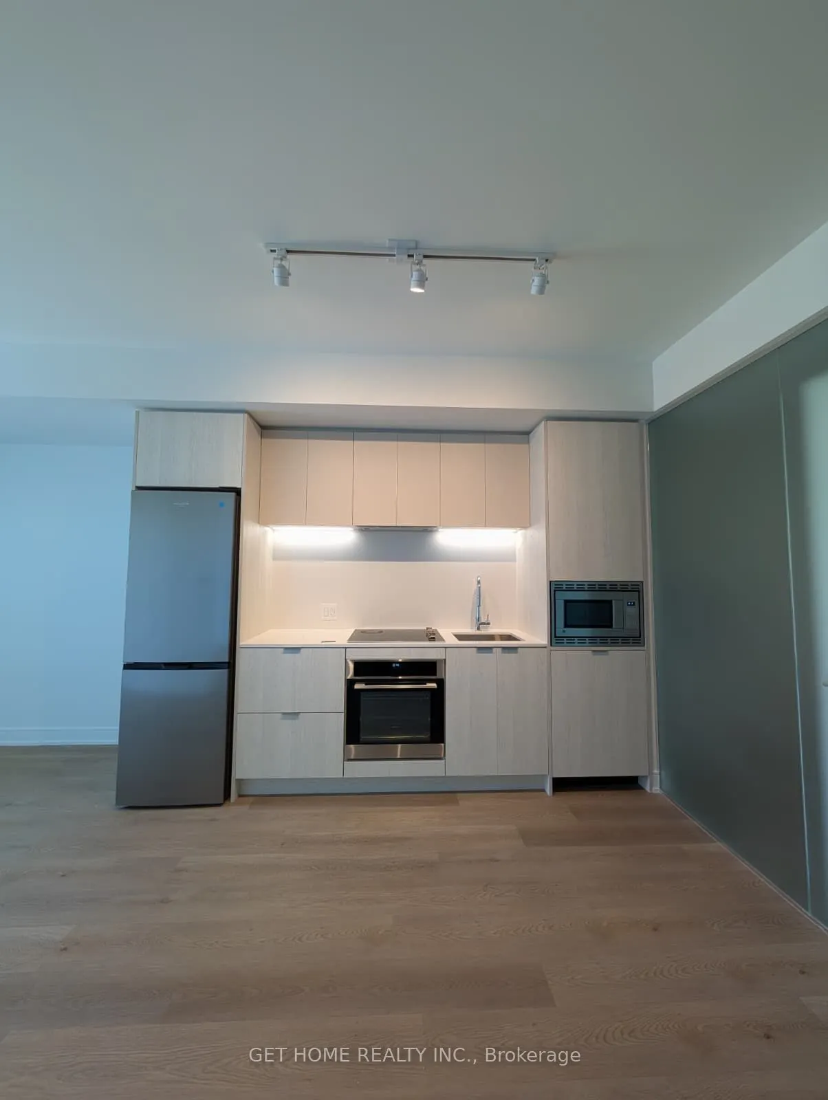 3009 Novar Road, #504