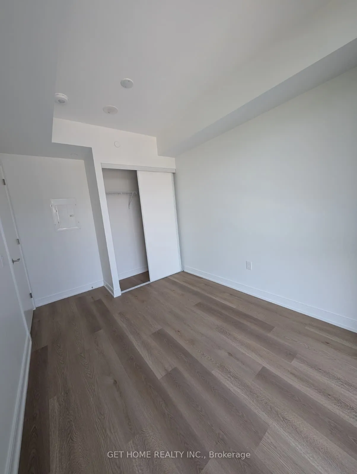 3009 Novar Road, #504