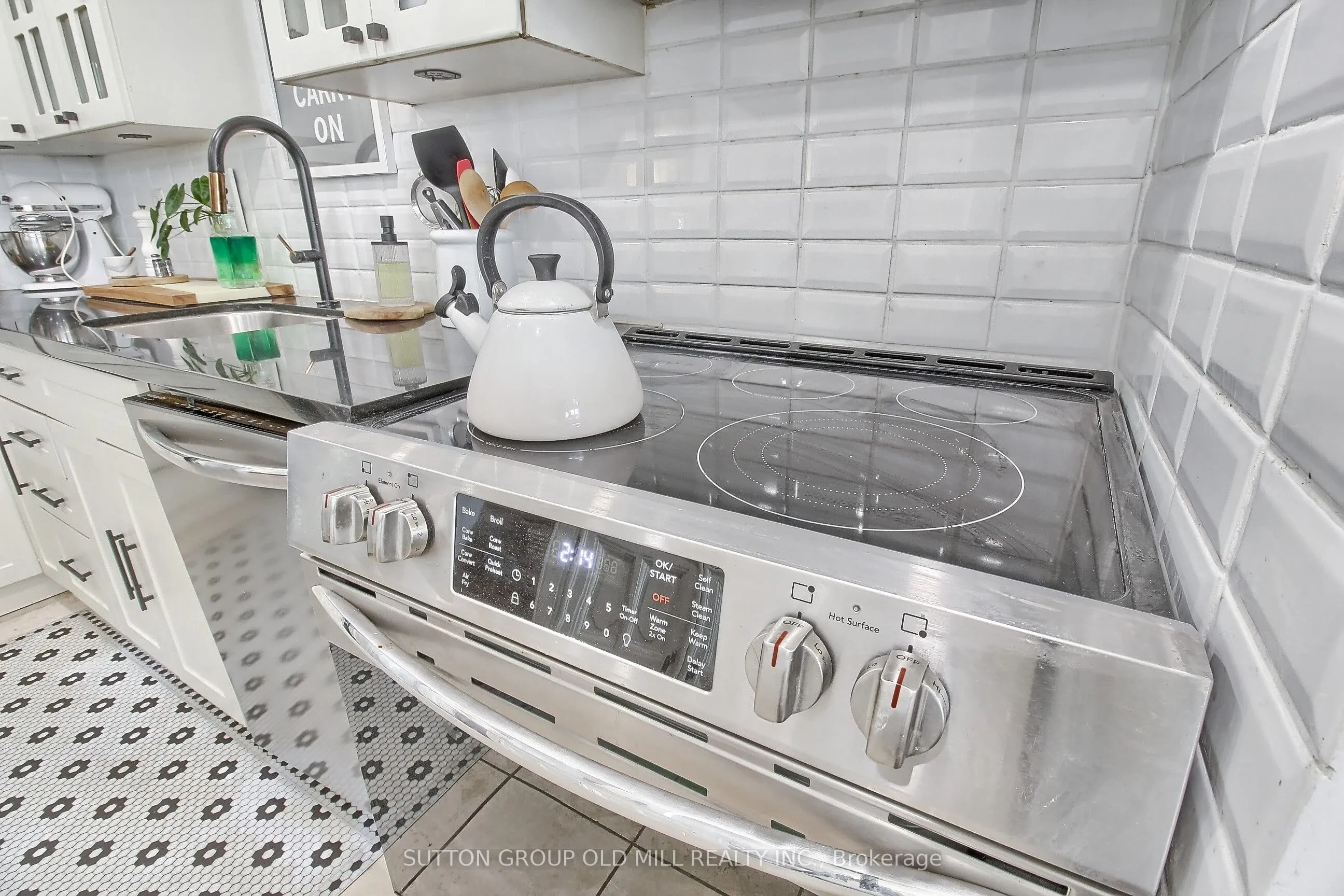 360 Ridelle Avenue, #1701