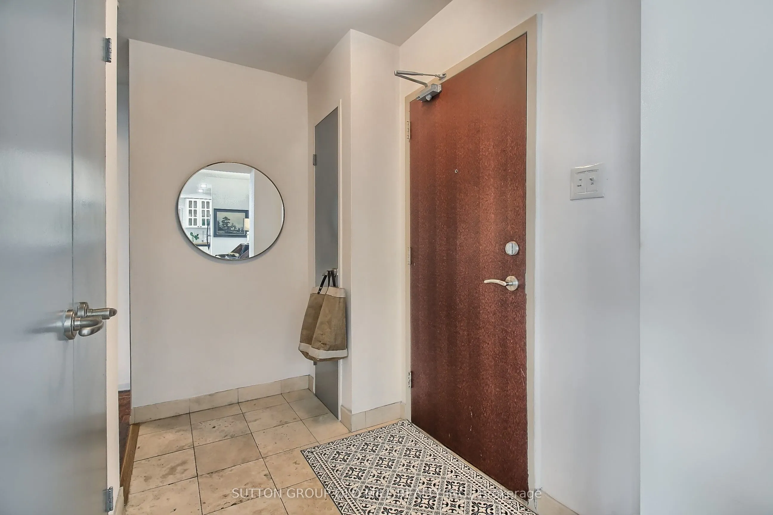 360 Ridelle Avenue, #1701