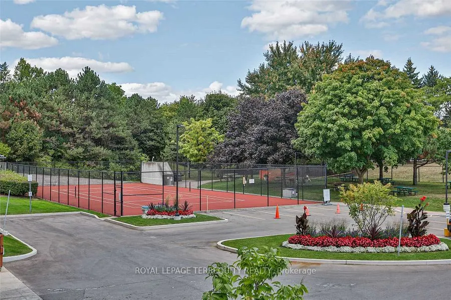 1485 Lakeshore Road E, #1016