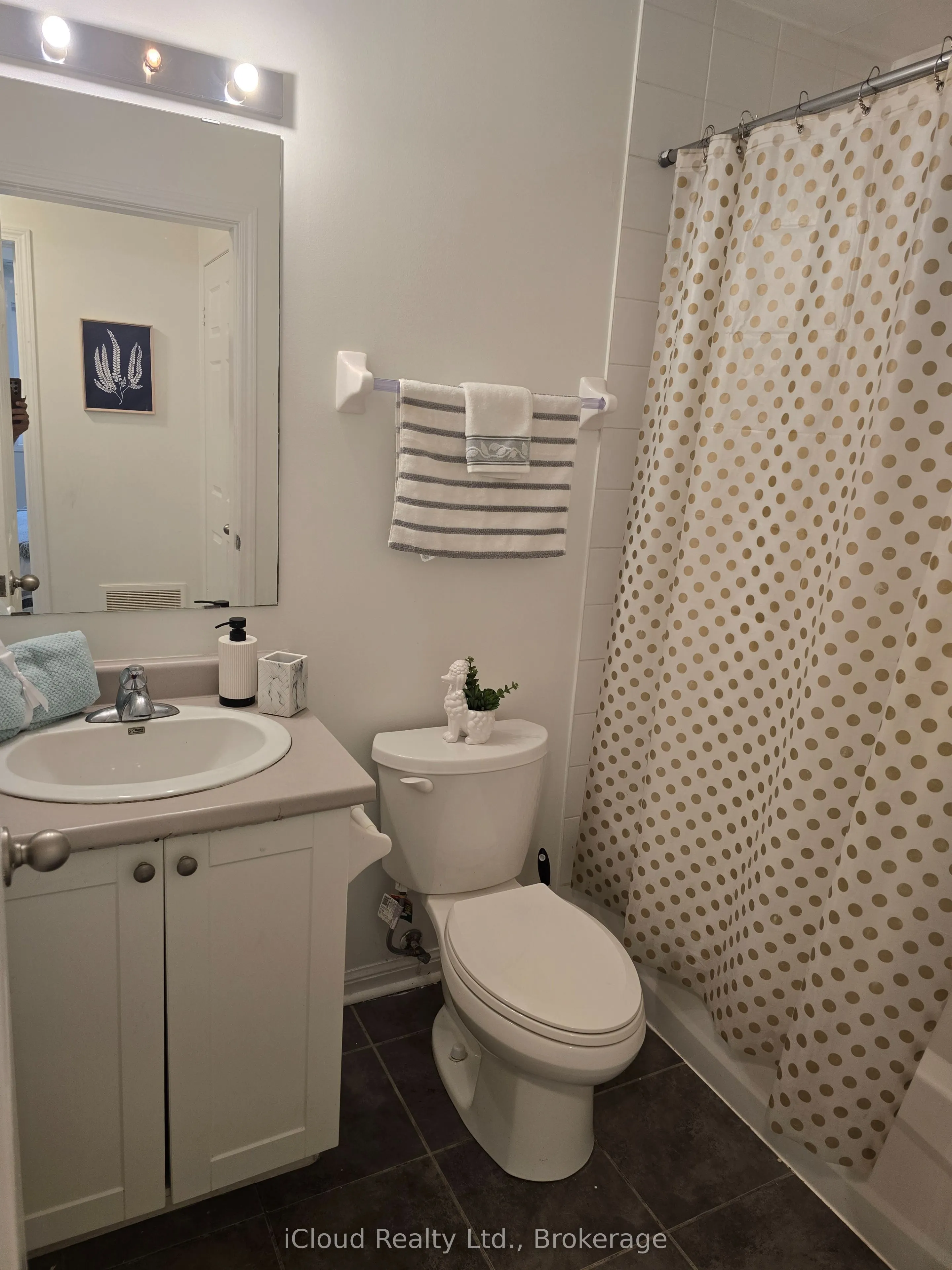 2891 Rio Court, #111
