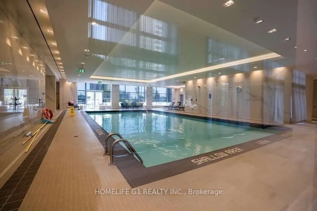 9 Mabelle Avenue, #2318