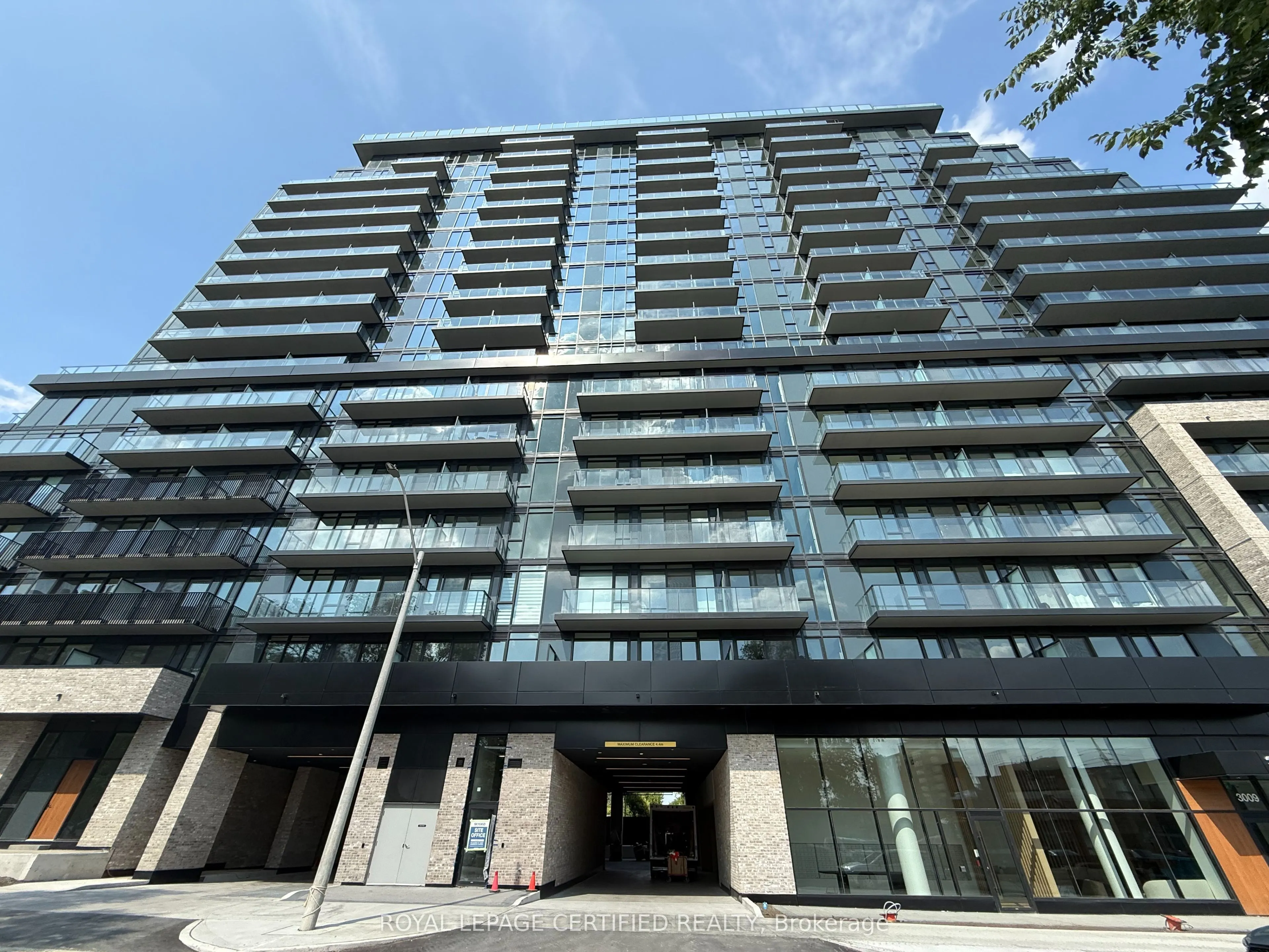 3009 Novar Road, #620