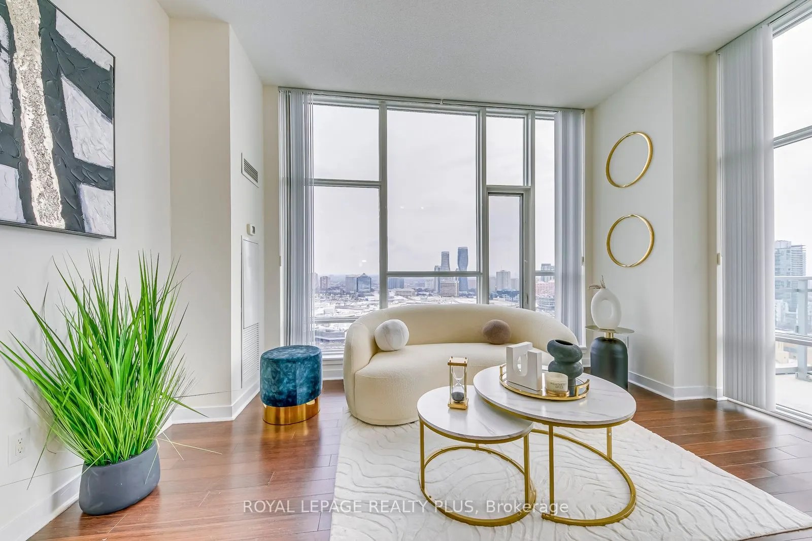 365 Prince Of Wales Drive, #2202