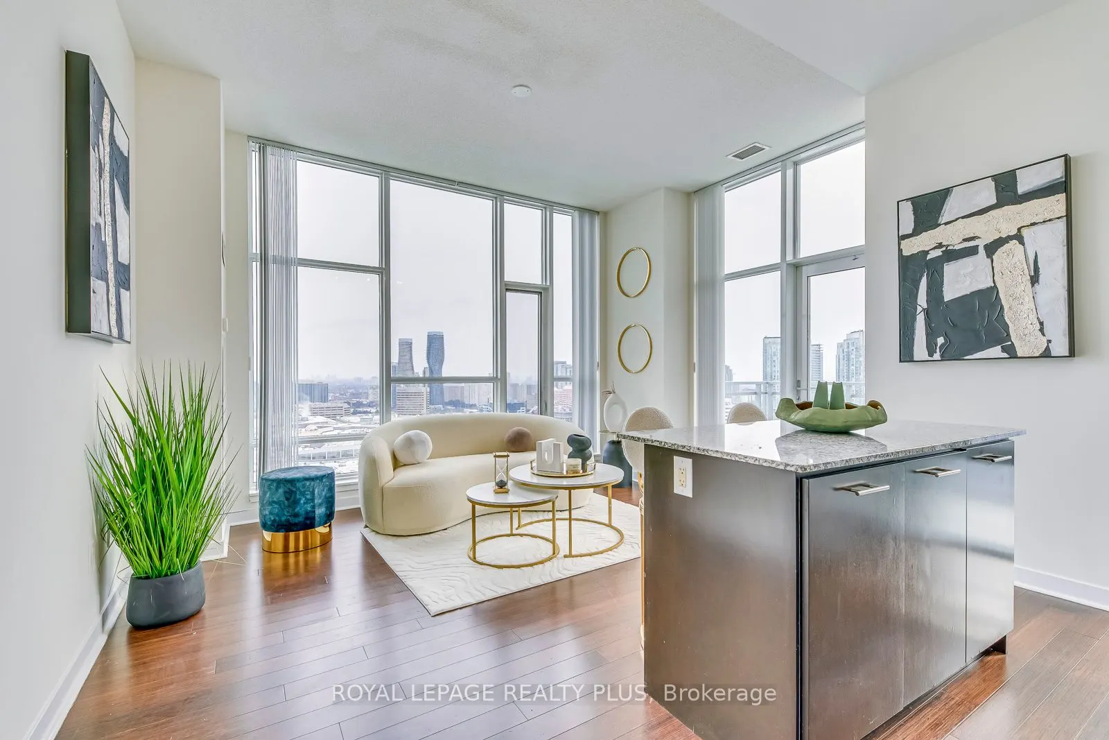365 Prince Of Wales Drive, #2202