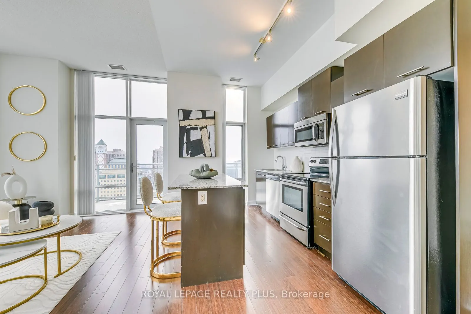 365 Prince Of Wales Drive, #2202