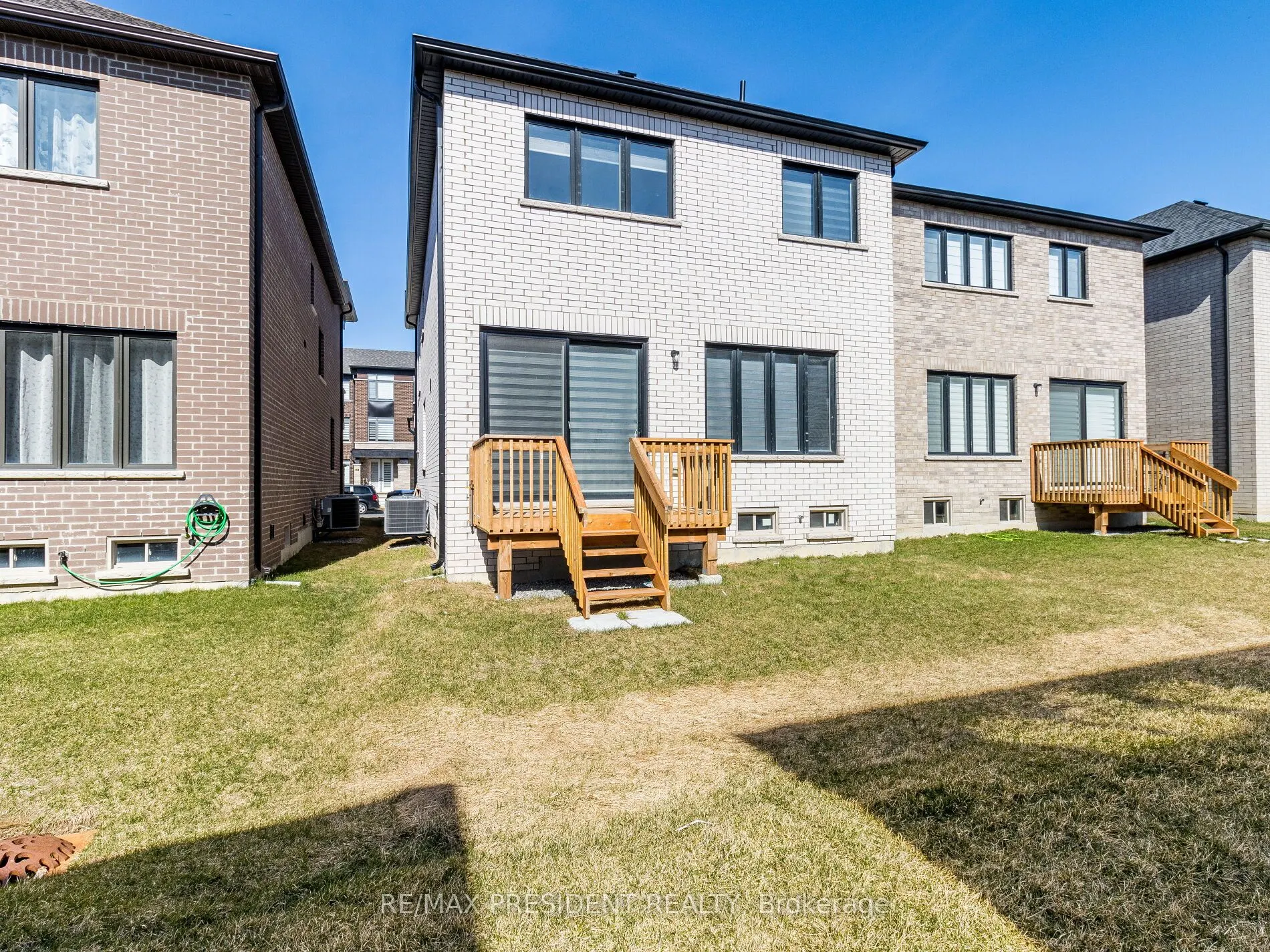 30 Camino Real Drive