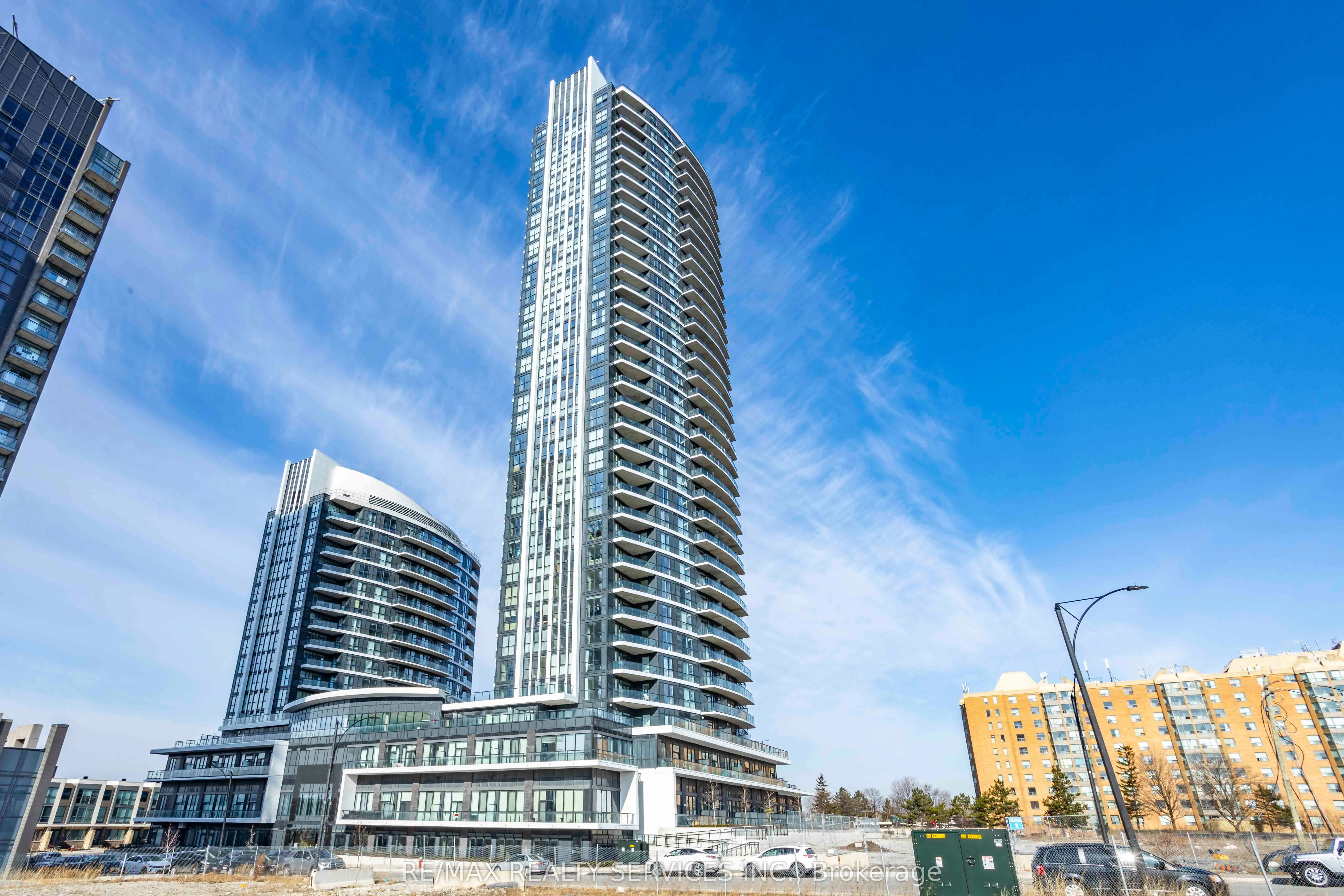 35 Watergarden Drive W, #918