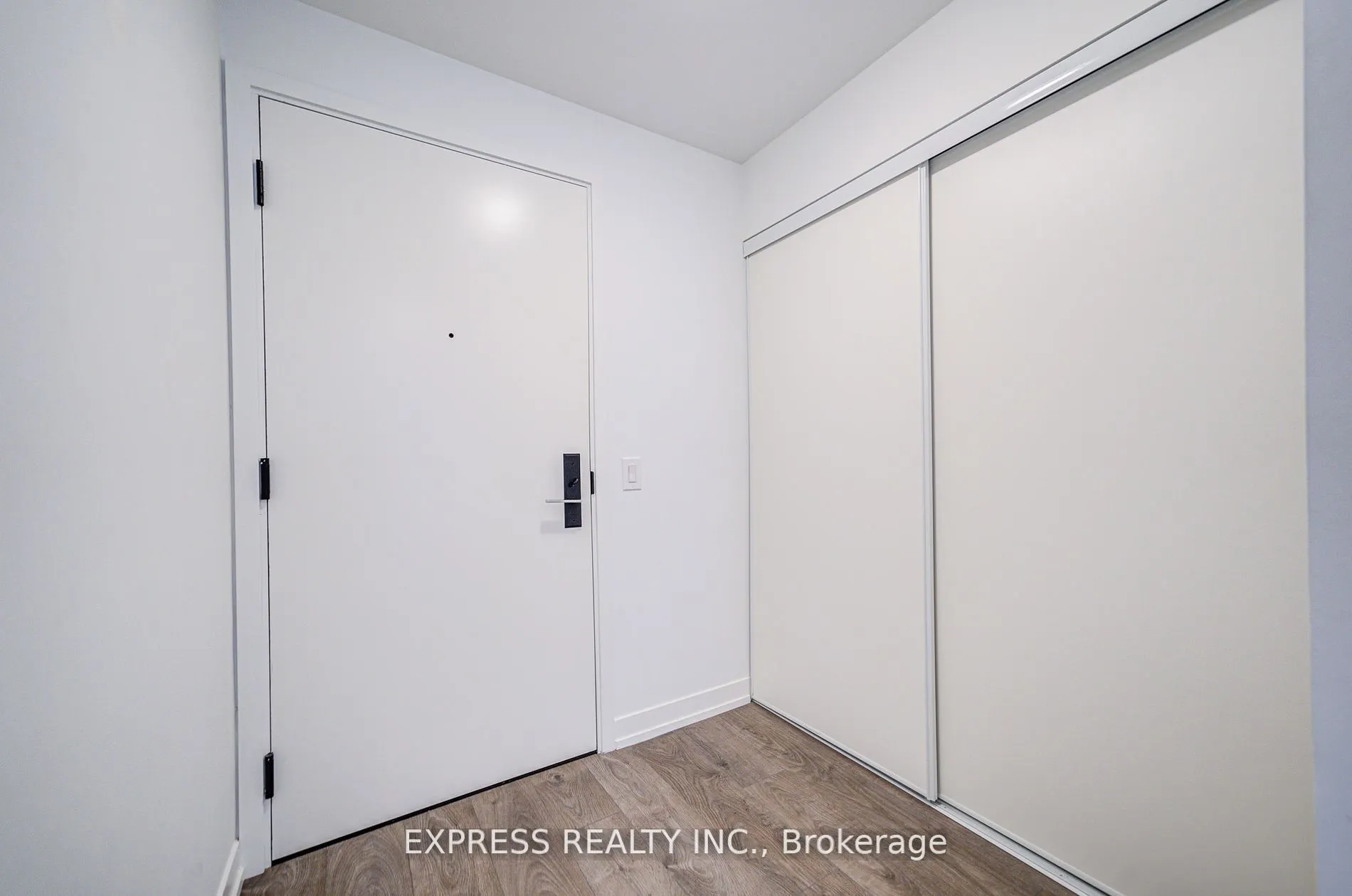 270 Dufferin Street, #701