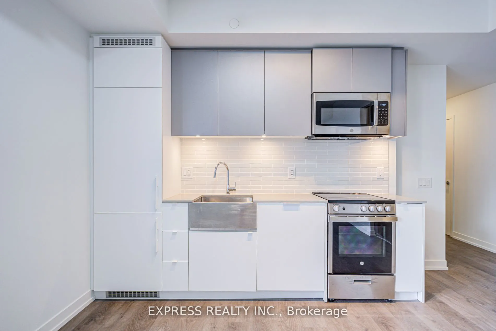 270 Dufferin Street, #701