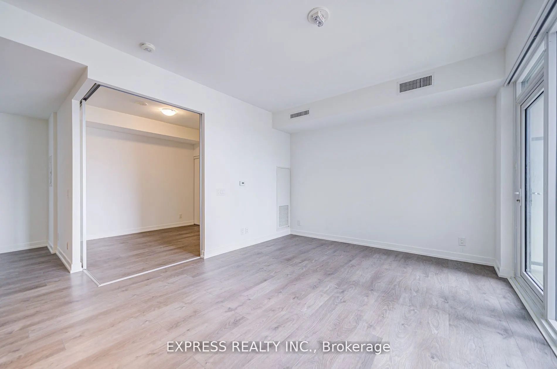 270 Dufferin Street, #701