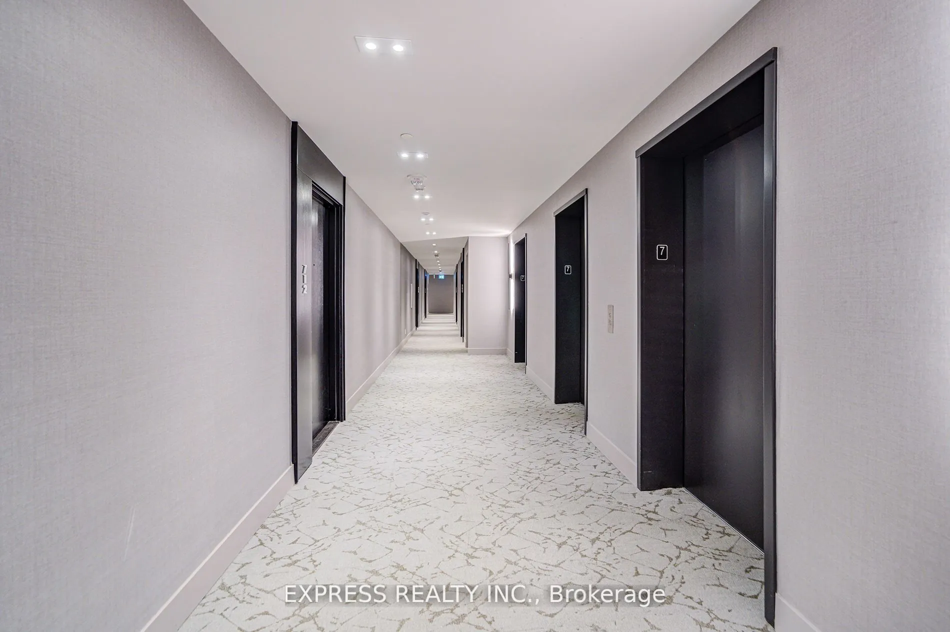 270 Dufferin Street, #701
