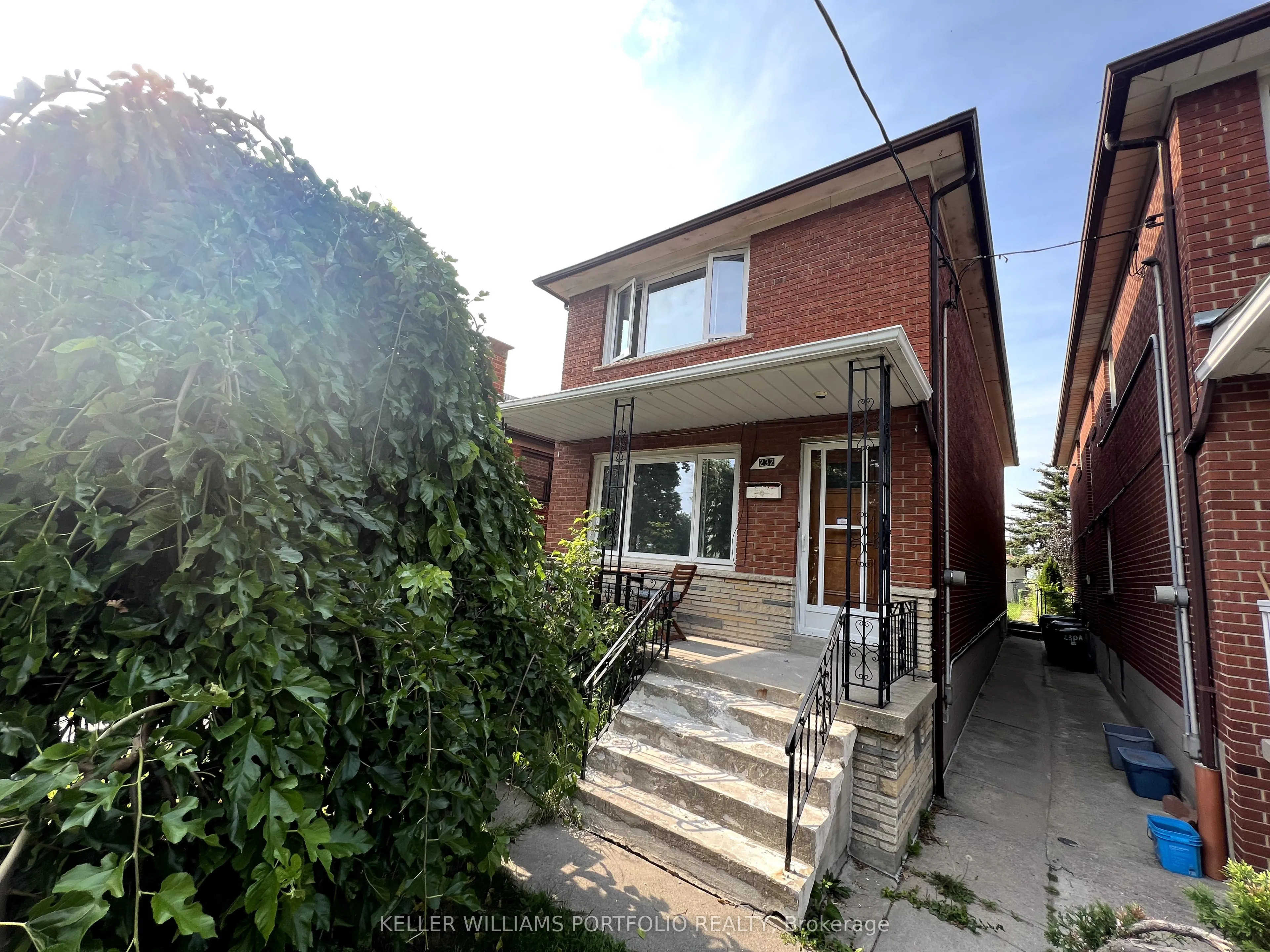 232 Ryding Avenue, #Main