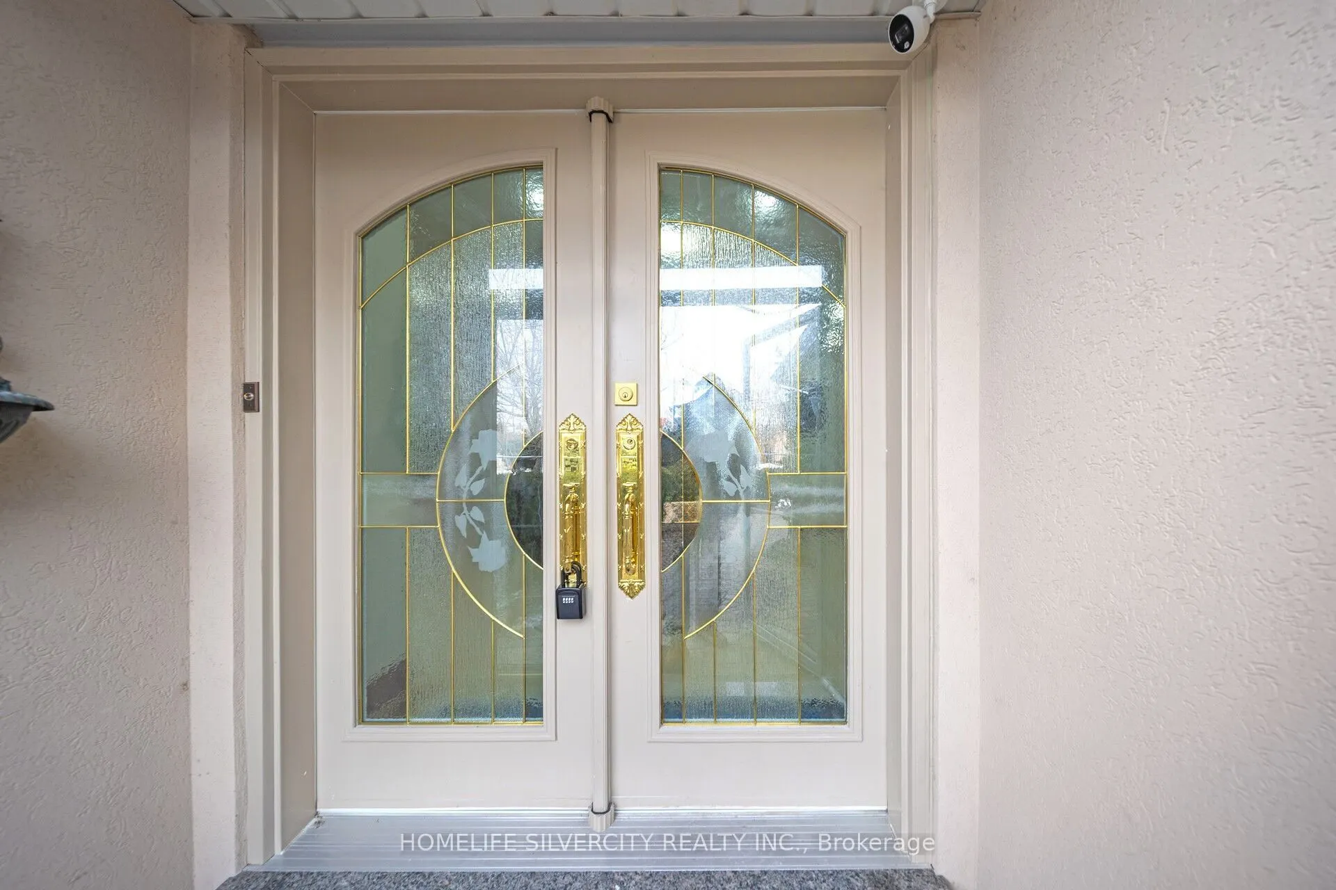 14 Rembrandt Crescent