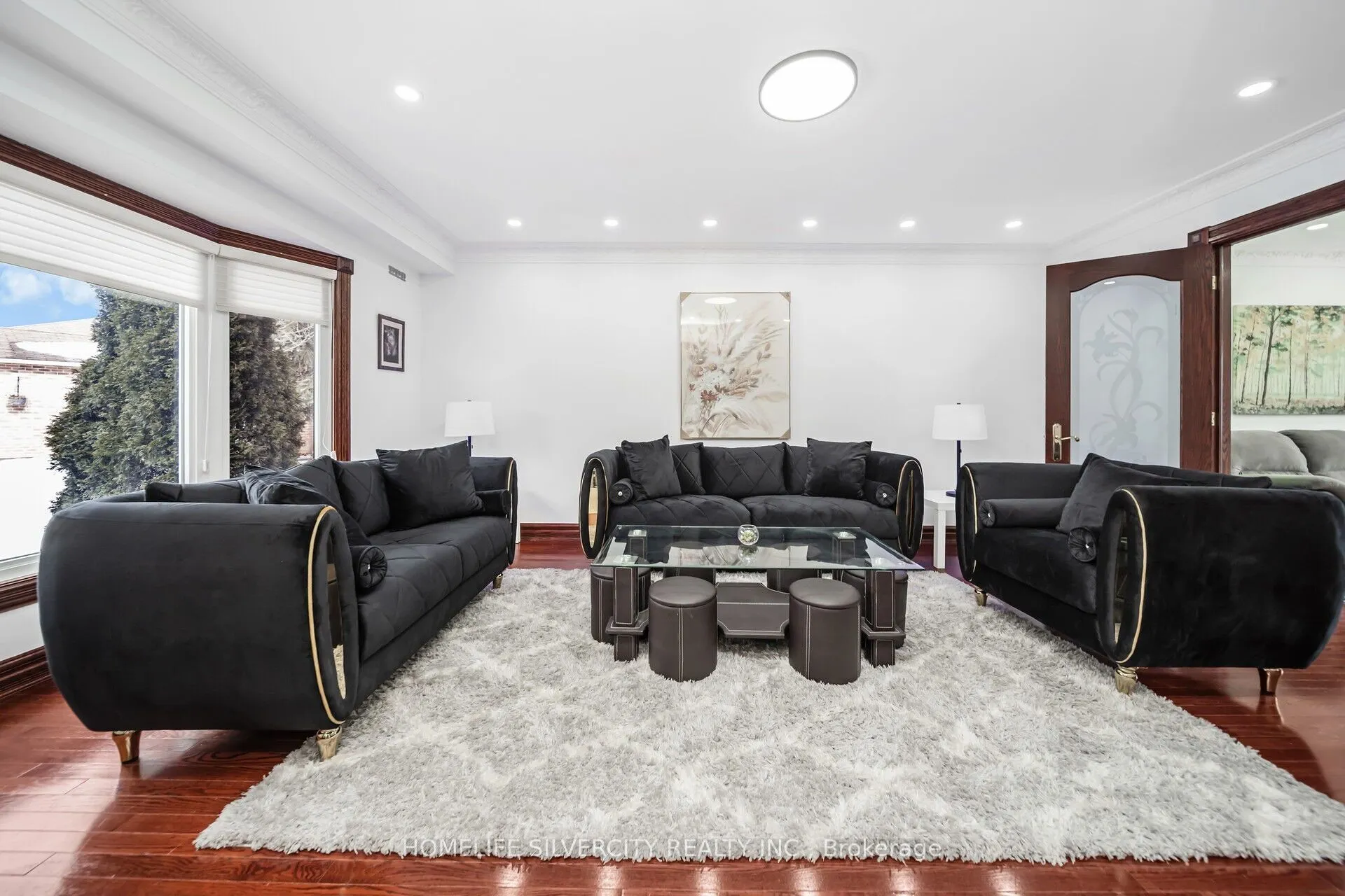 14 Rembrandt Crescent