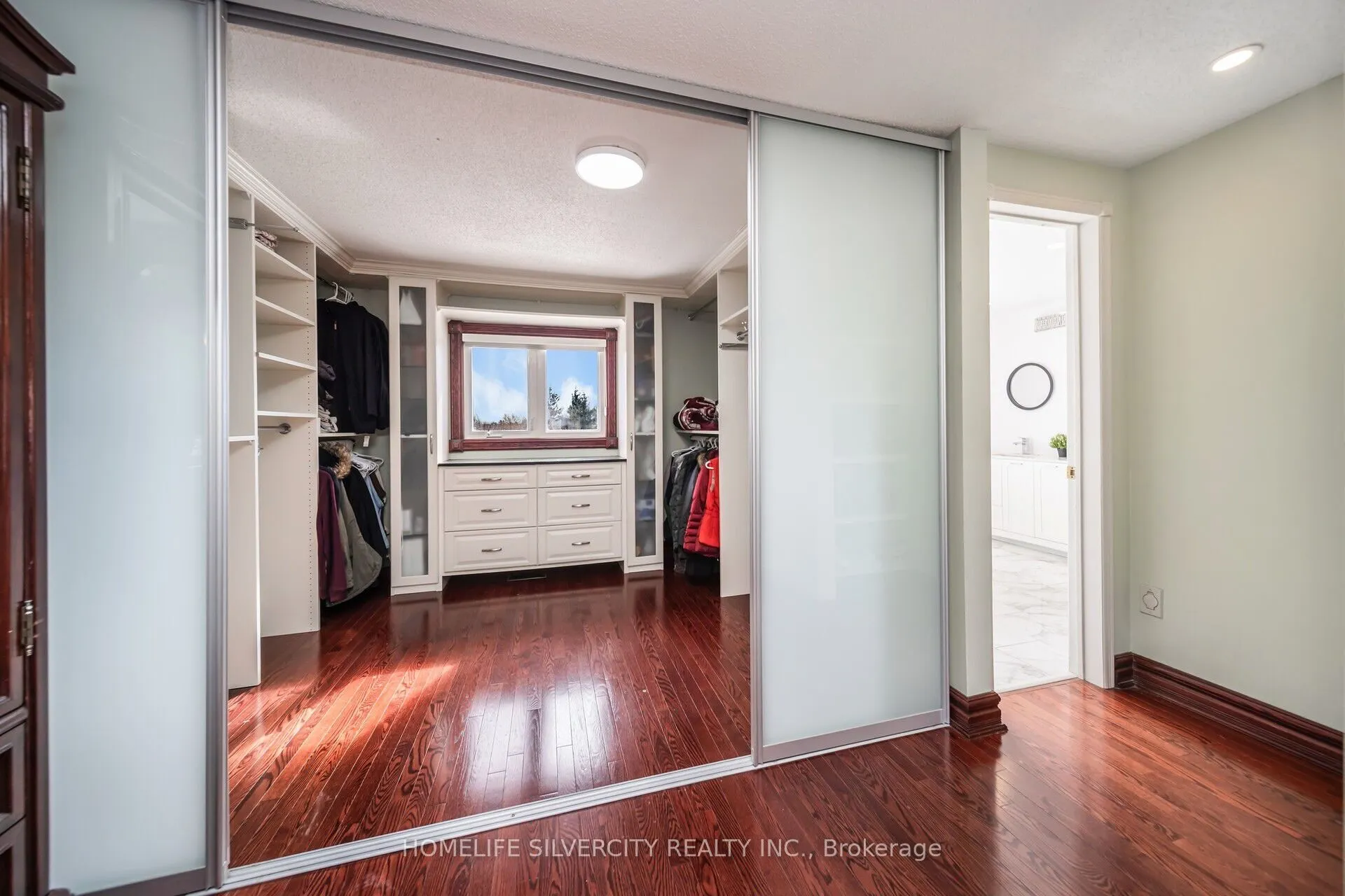 14 Rembrandt Crescent