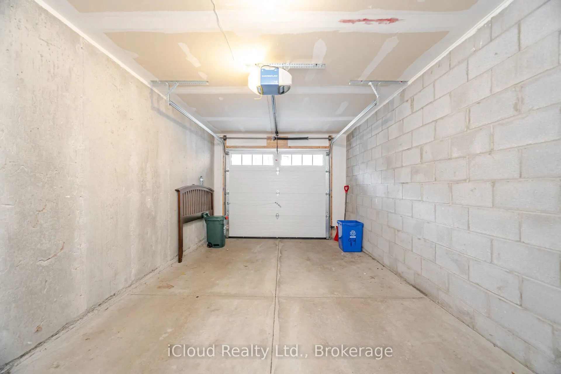 445 Ontario Street, #91