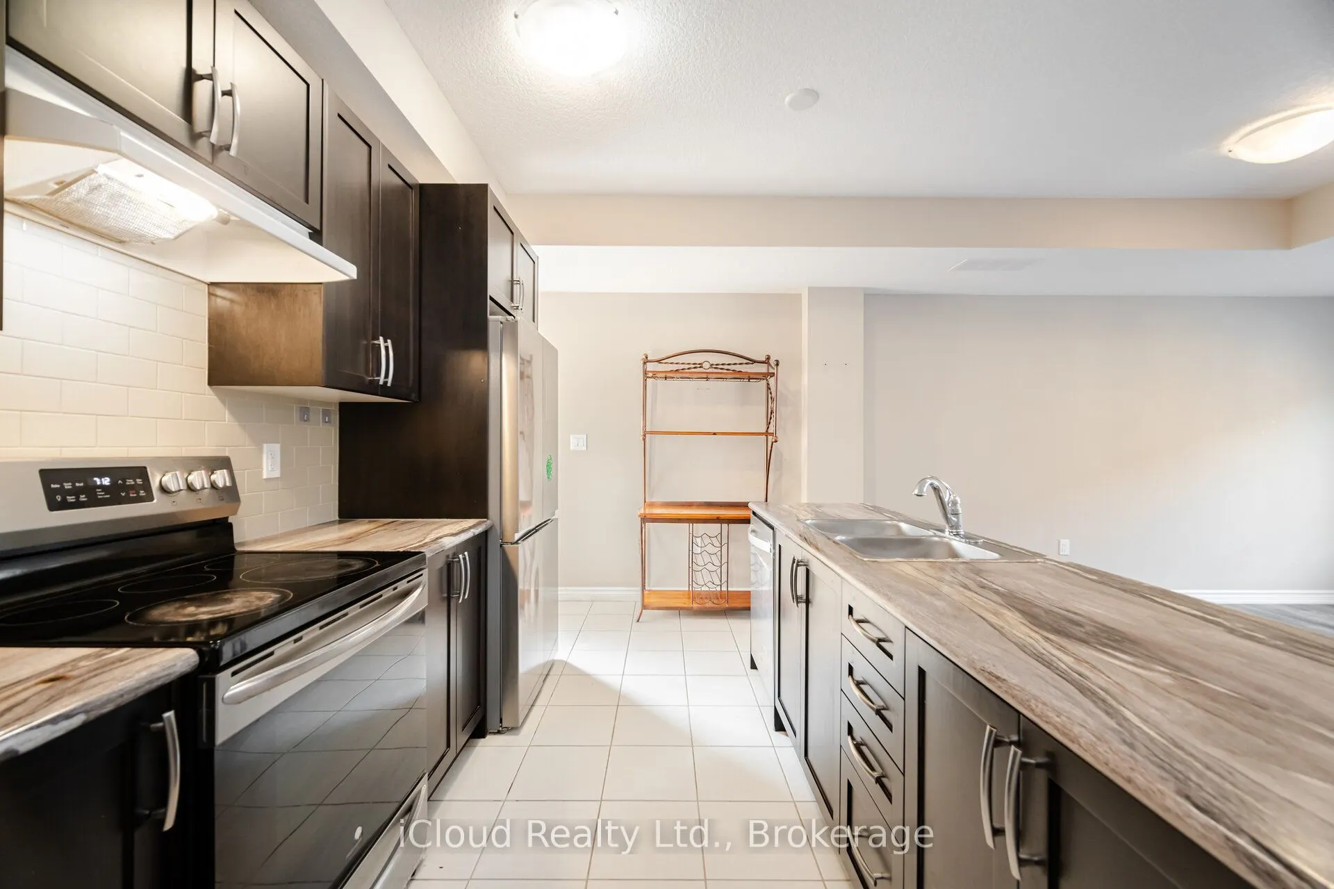 445 Ontario Street, #91