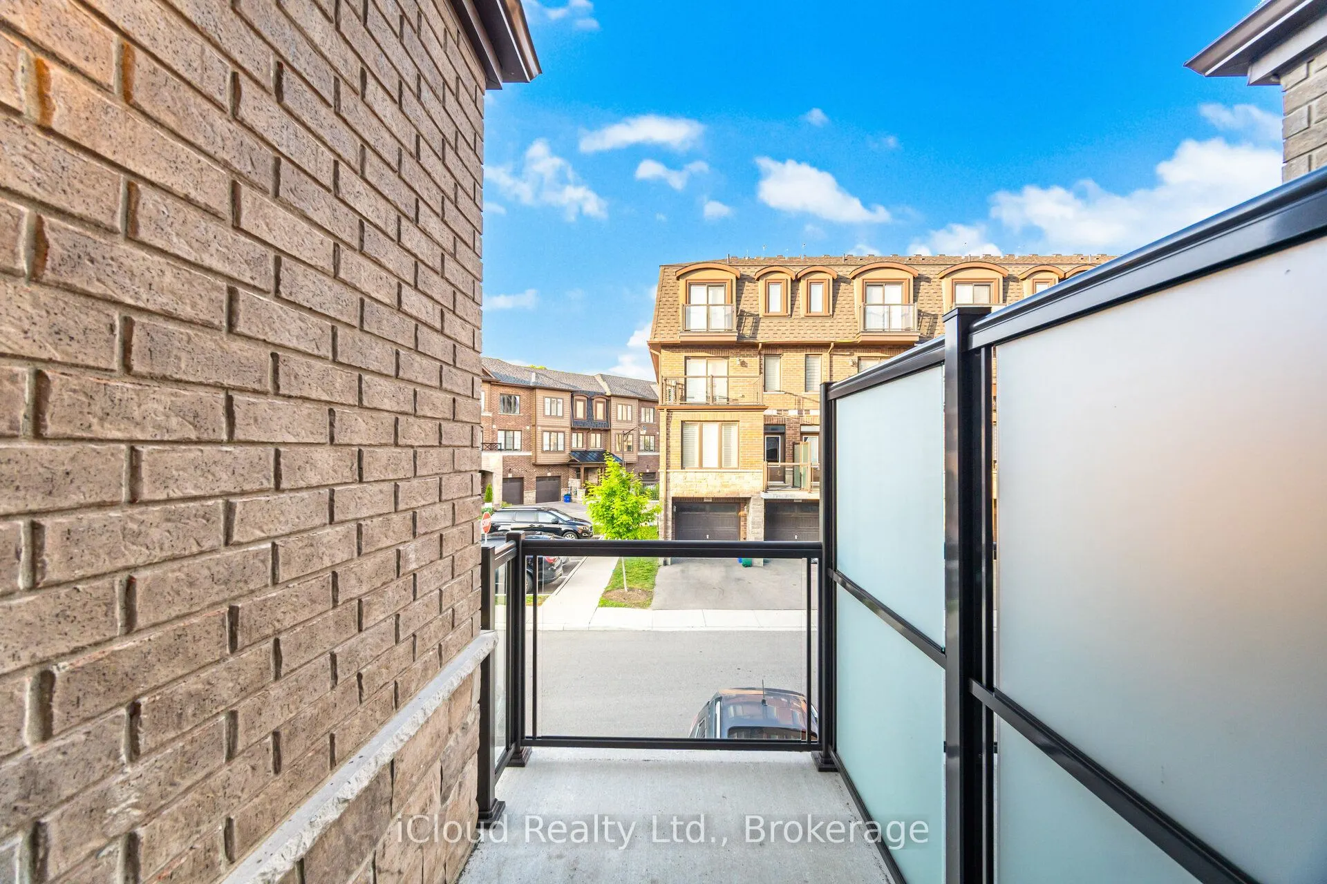 445 Ontario Street, #91