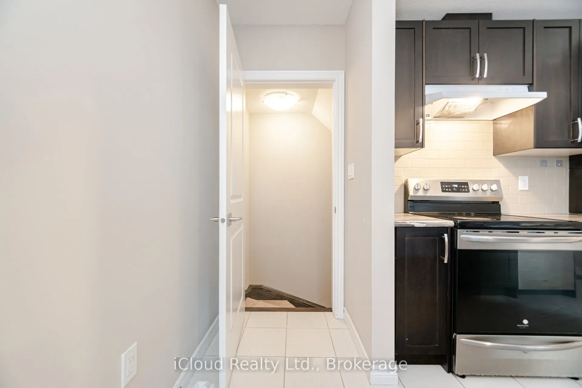 445 Ontario Street, #91