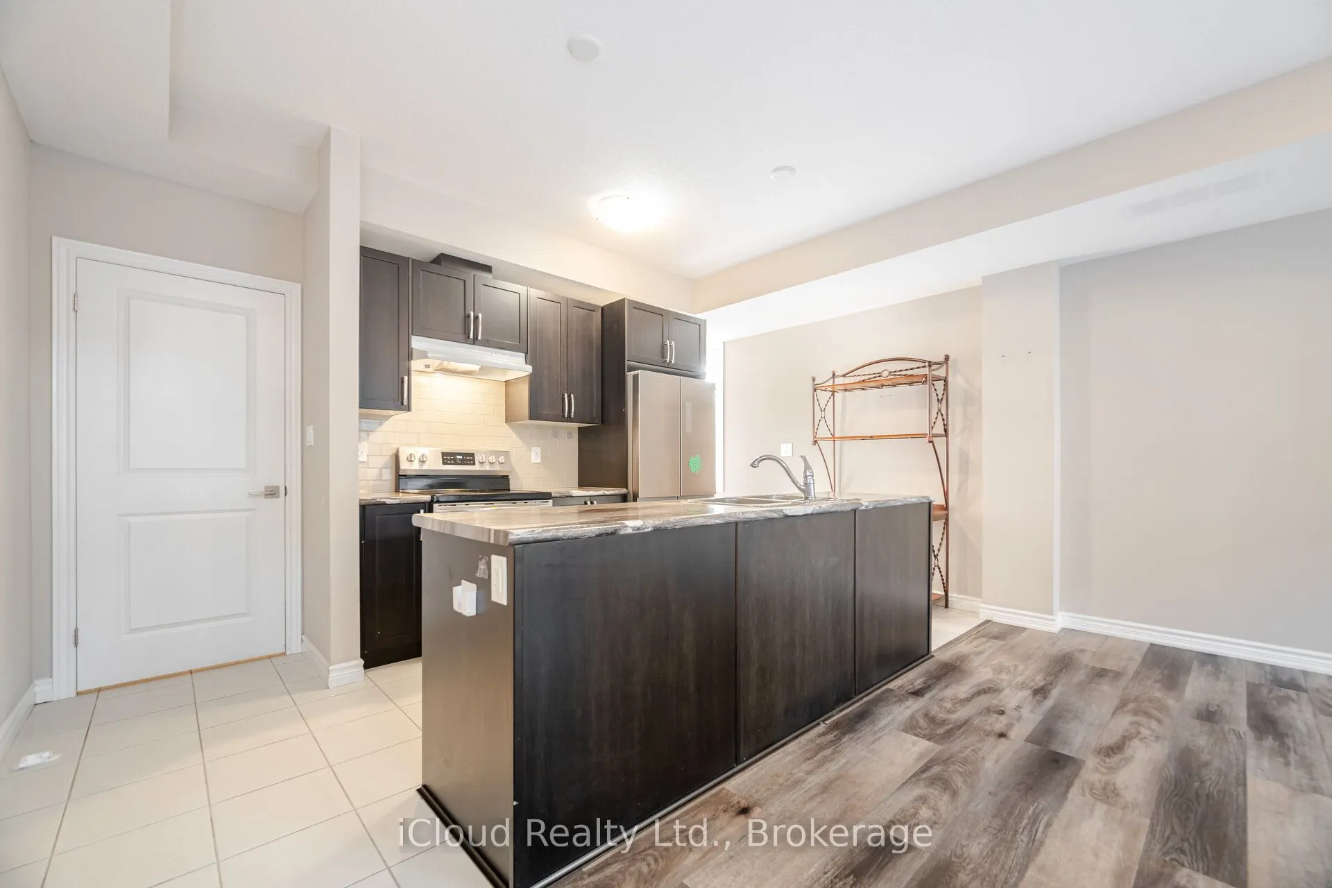 445 Ontario Street, #91