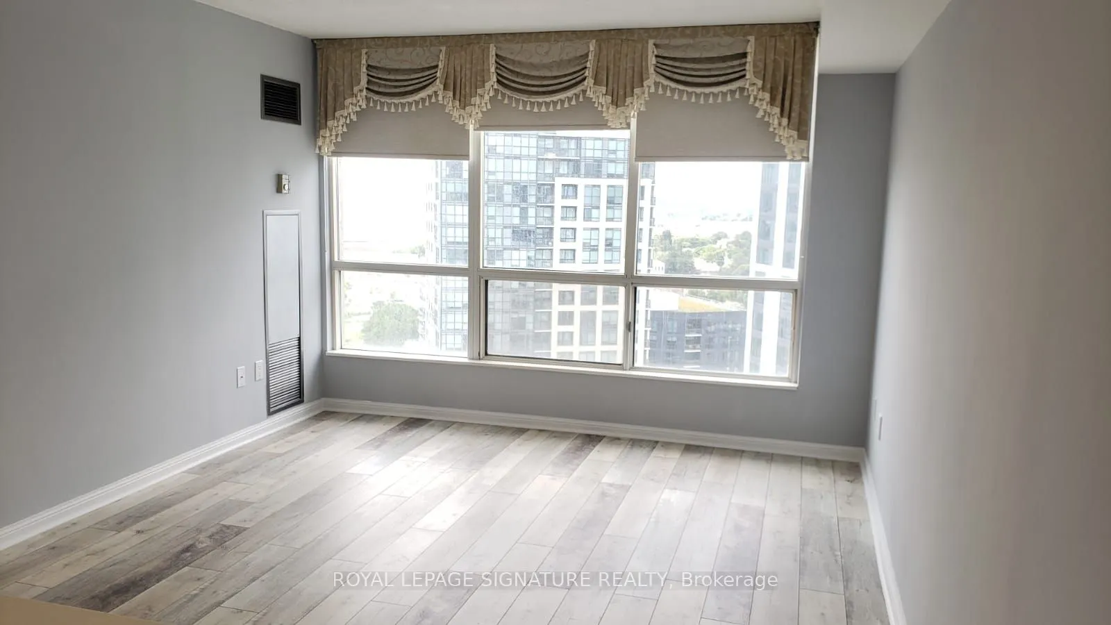 101 Subway Crescent, #2014