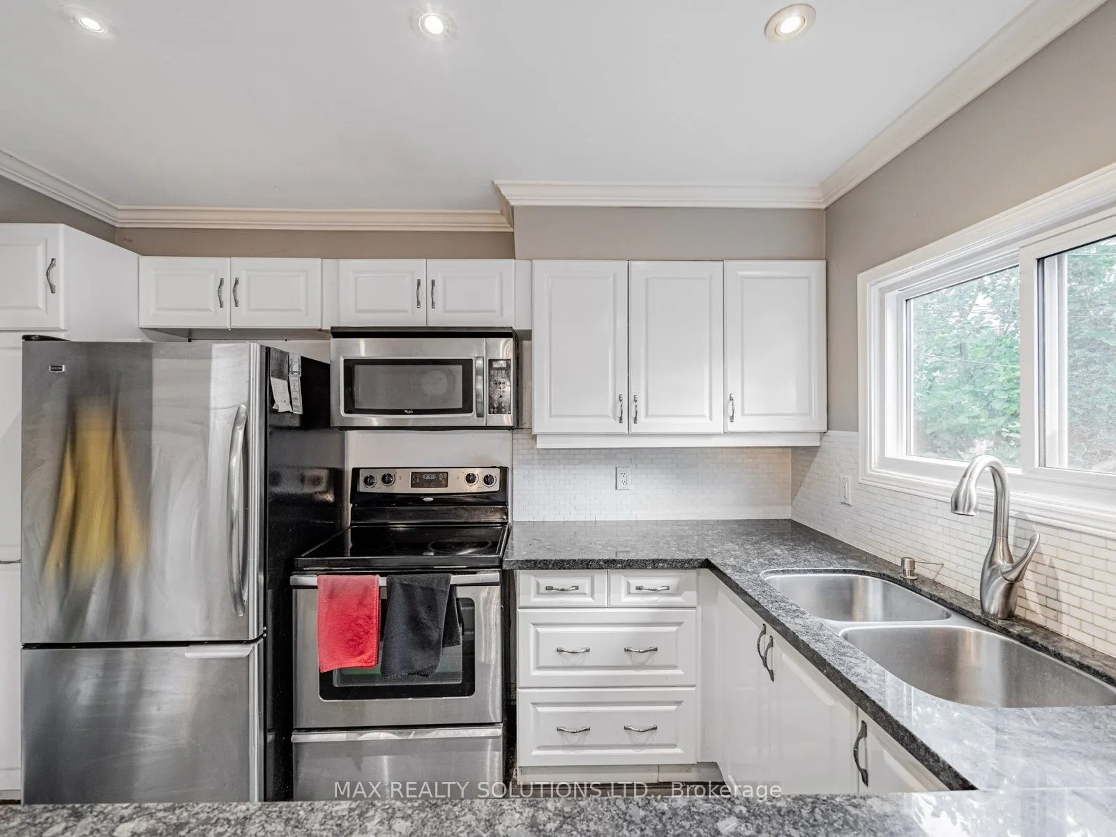 38 Harshaw Avenue