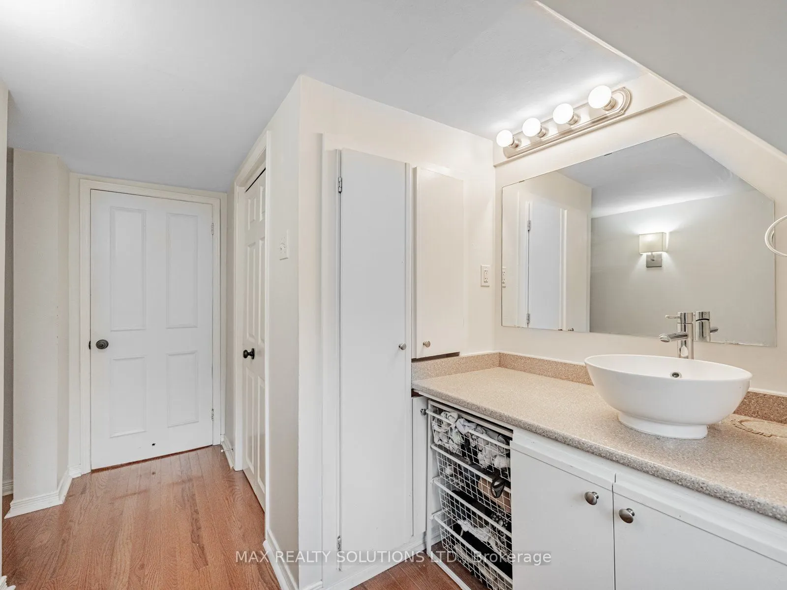 38 Harshaw Avenue