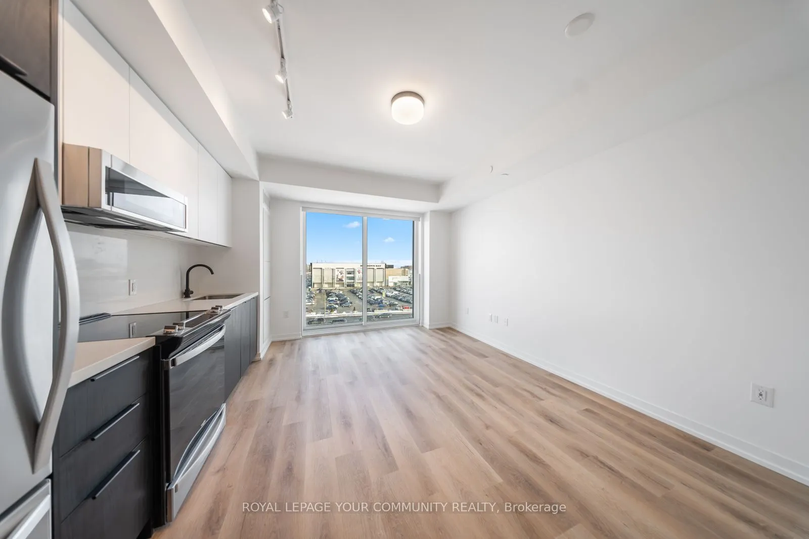 5 York Garden Way, #603