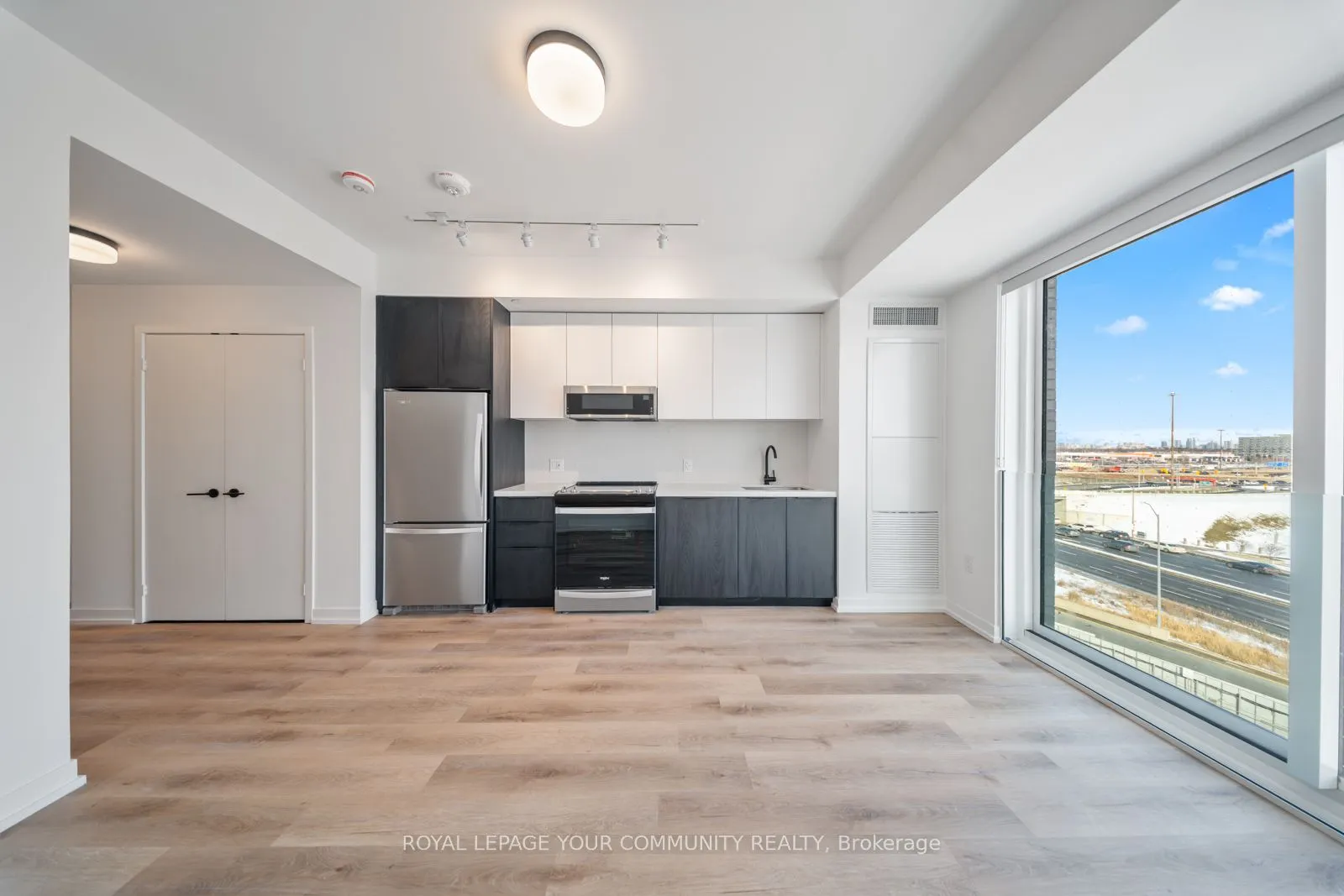 5 York Garden Way, #603
