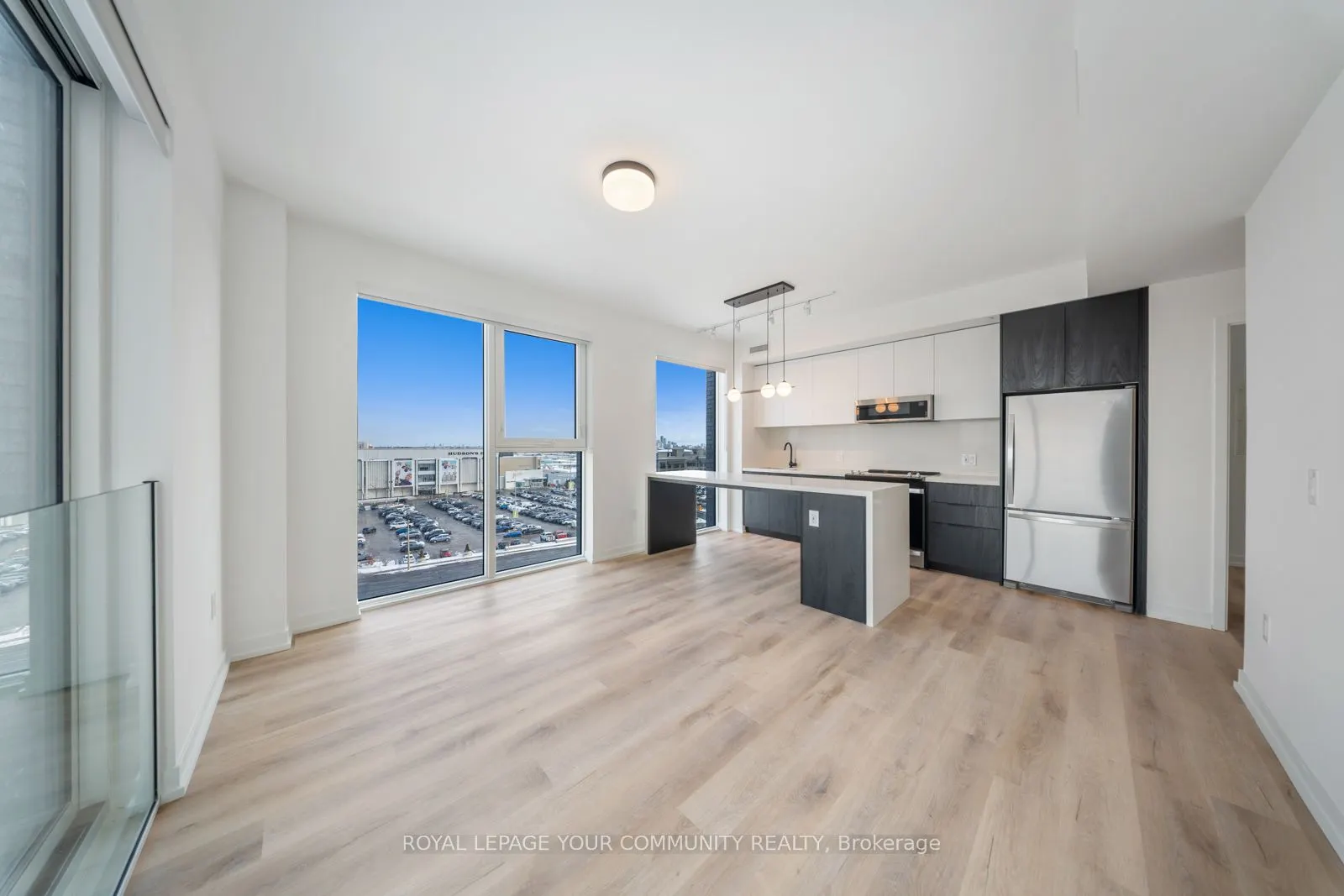 5 York Garden Way, #602
