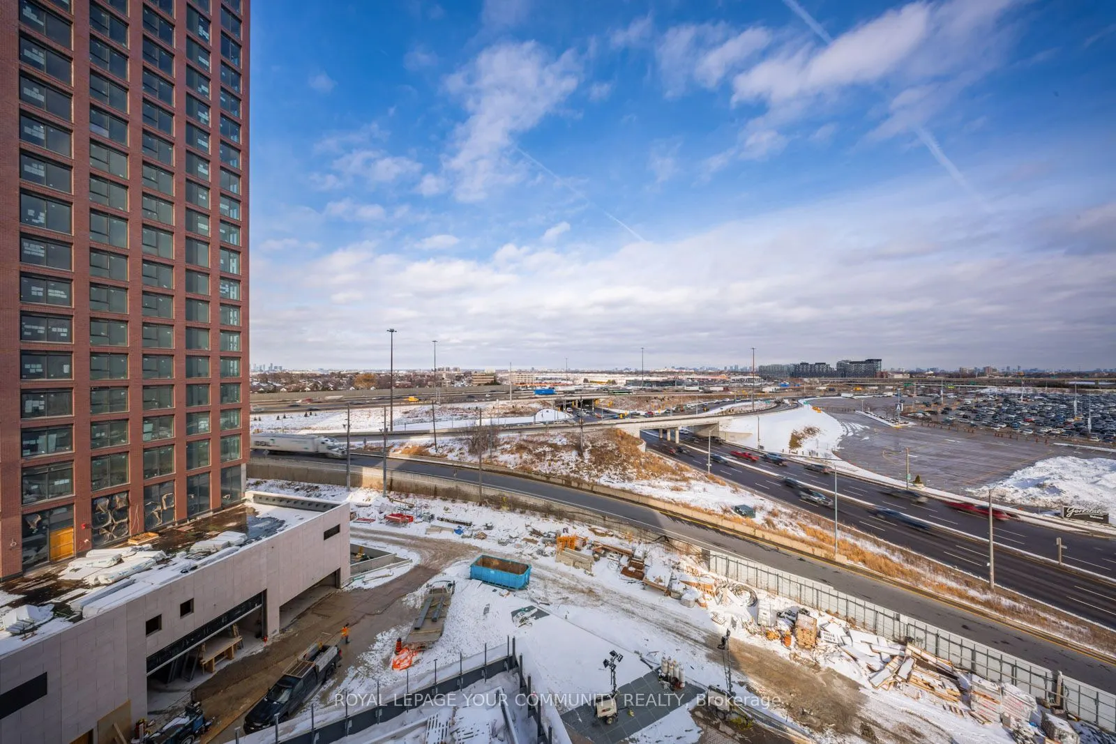 5 York Garden Way, #602